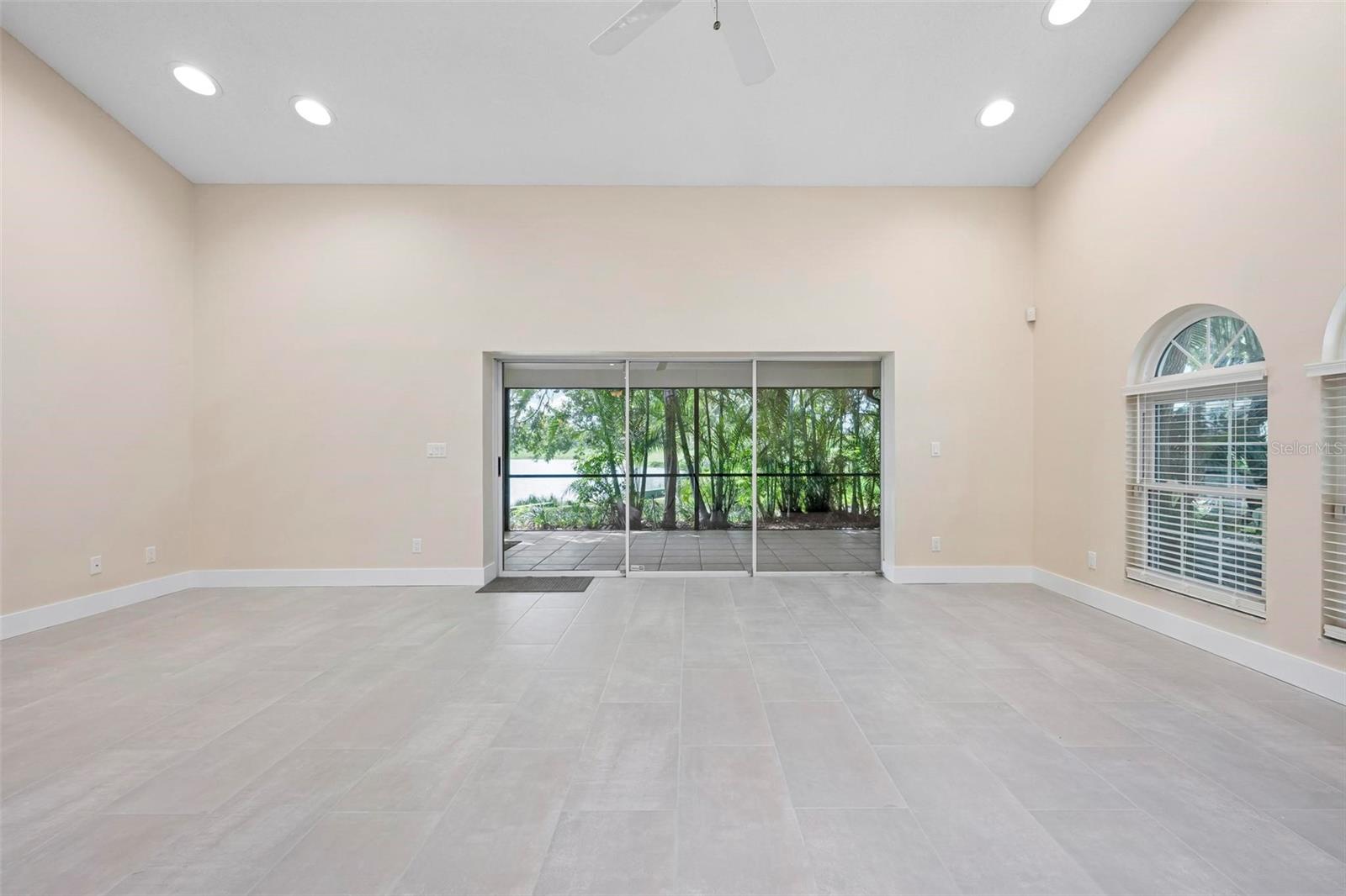 A4654768 Property Photo