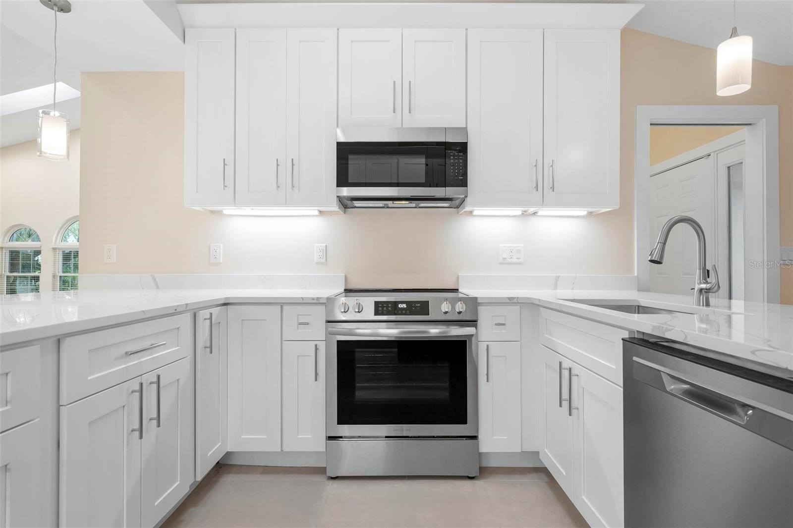 A4654768 Property Photo