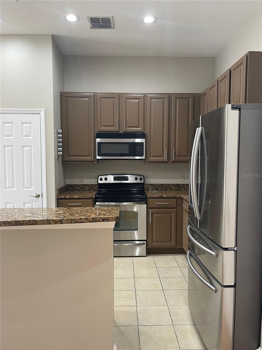 3744 AVALON PARK EAST BLVD, ORLANDO, FL, 32828