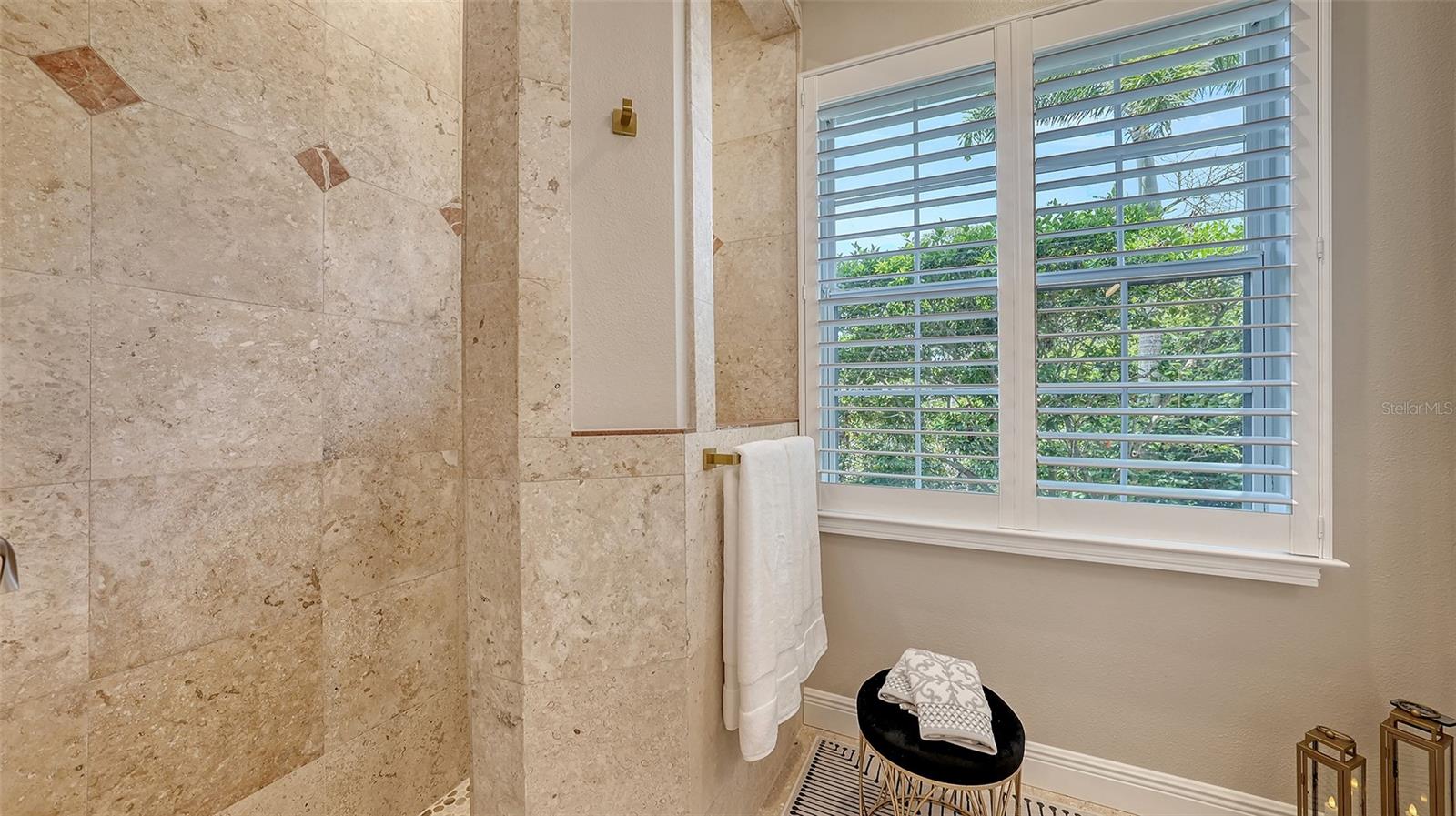 A4654776 Property Photo