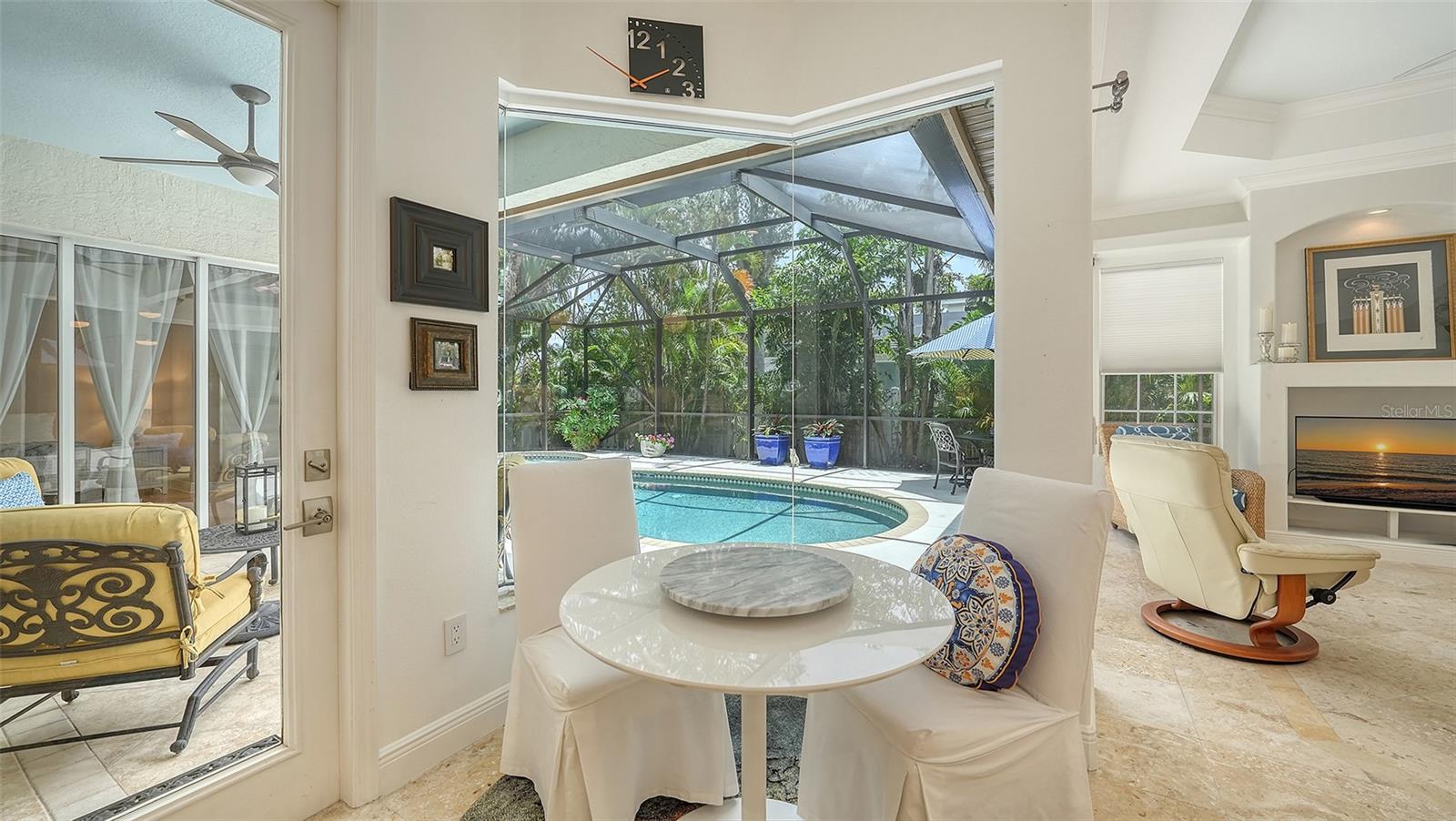 A4654776 Property Photo