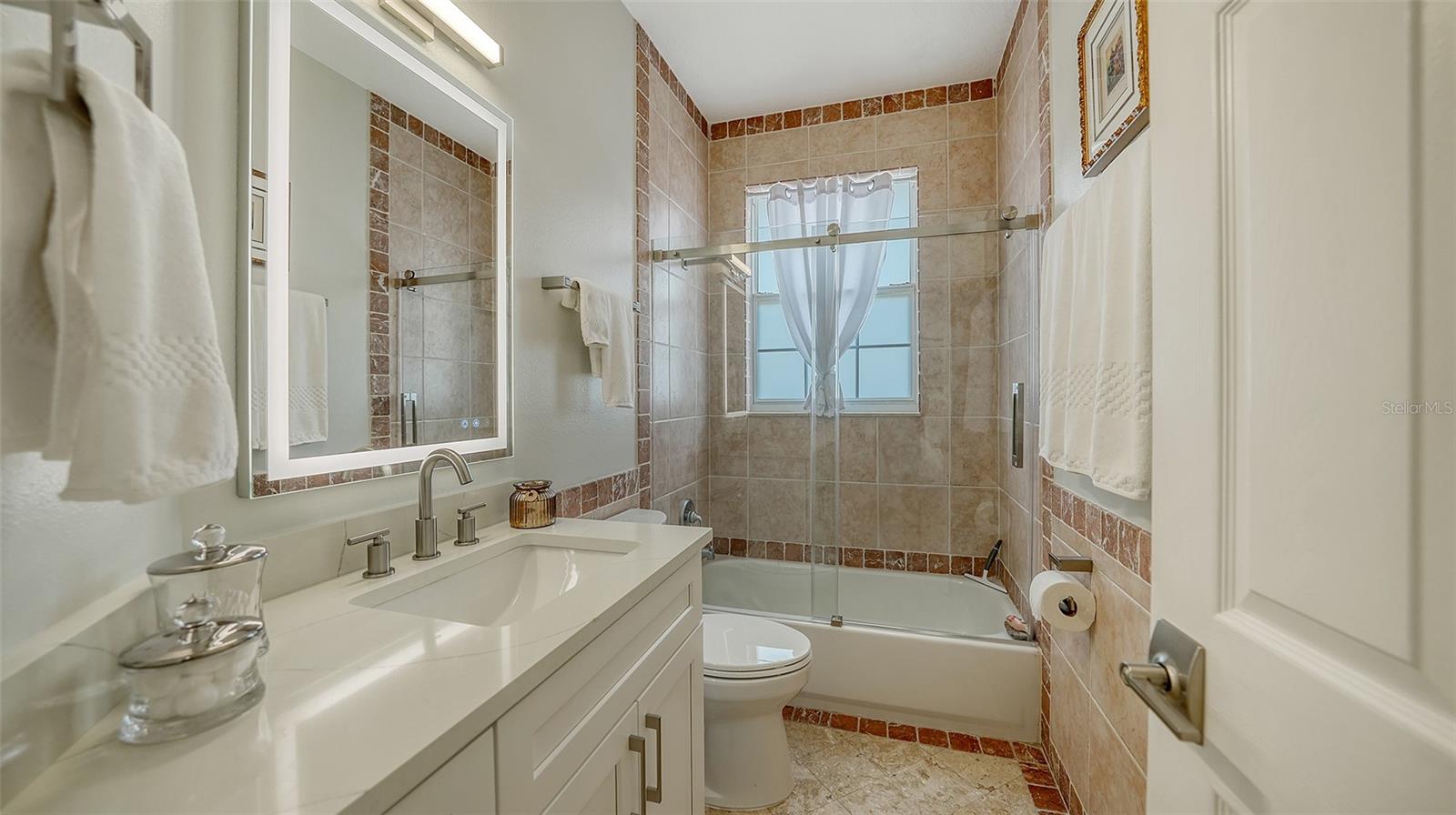A4654776 Property Photo