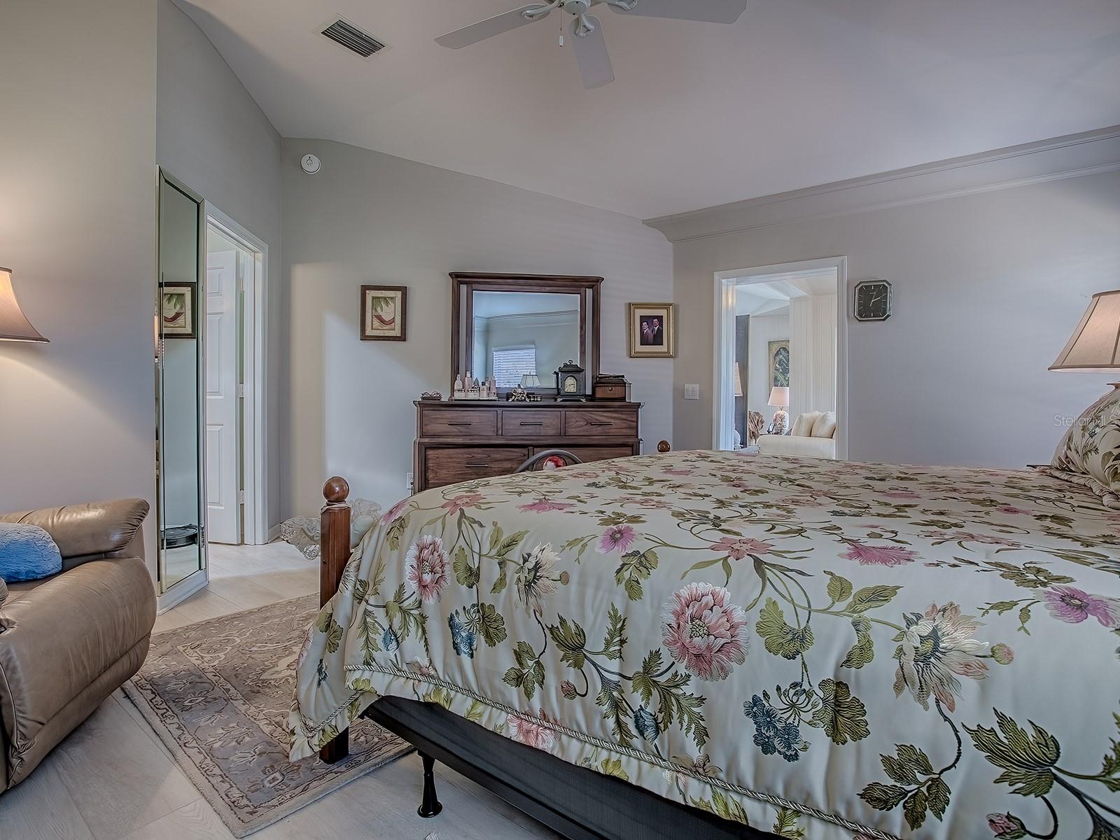 903 SANTA ANNA LN, THE VILLAGES, FL, 32159