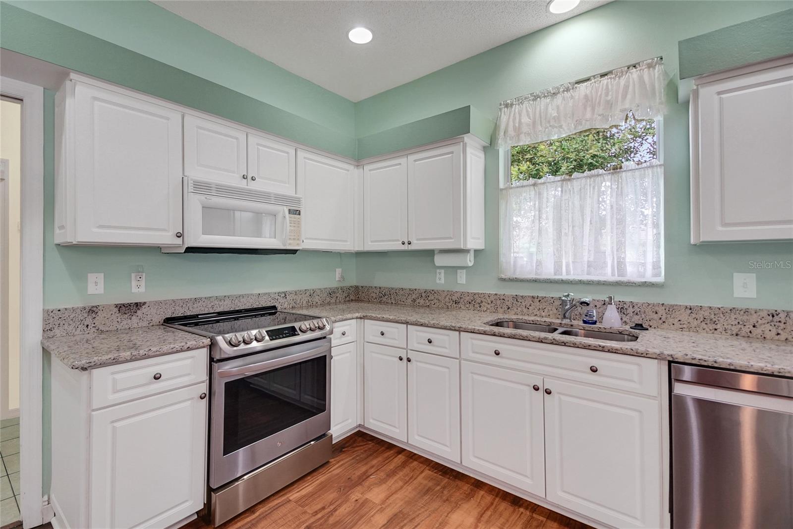 32948 RAMBLING OAKS CT, LEESBURG, FL, 34748