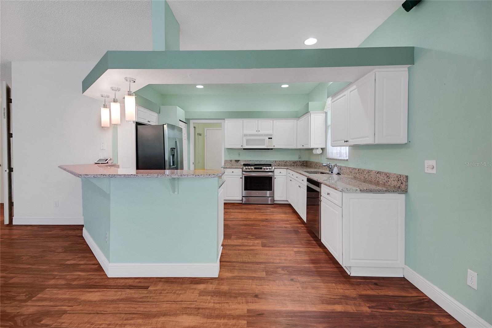 32948 RAMBLING OAKS CT, LEESBURG, FL, 34748