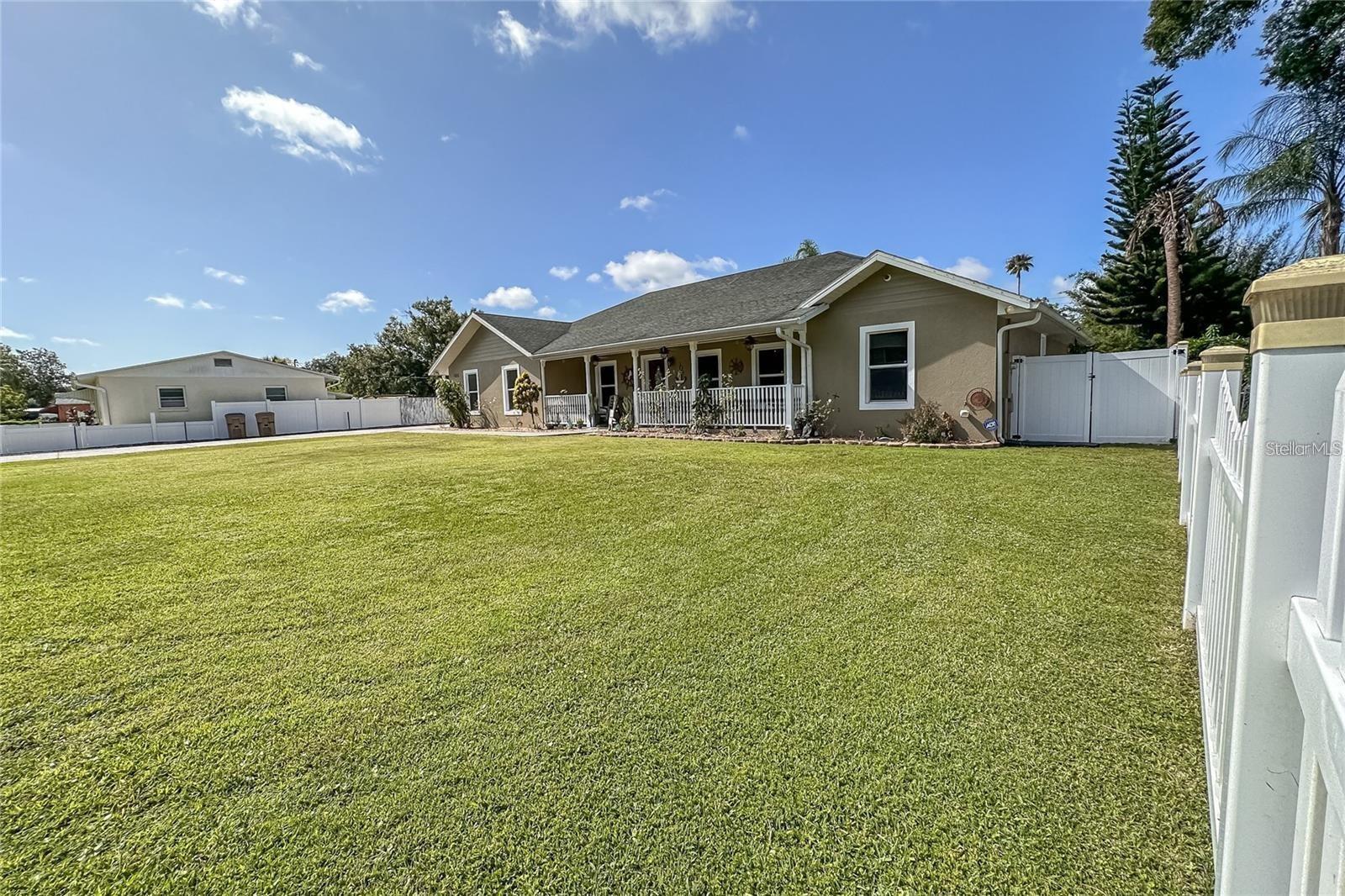 5572 MYAKKA AVE, INTERCESSION CITY, FL, 33848