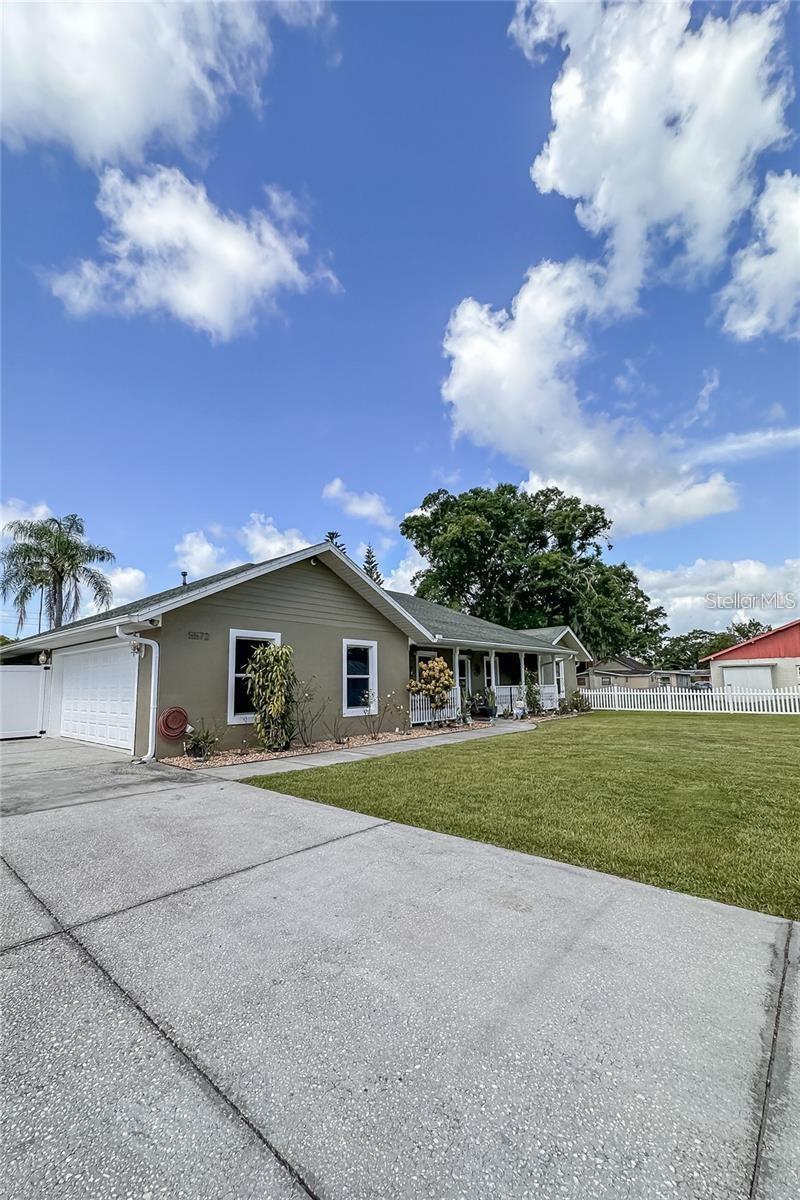 5572 MYAKKA AVE, INTERCESSION CITY, FL, 33848