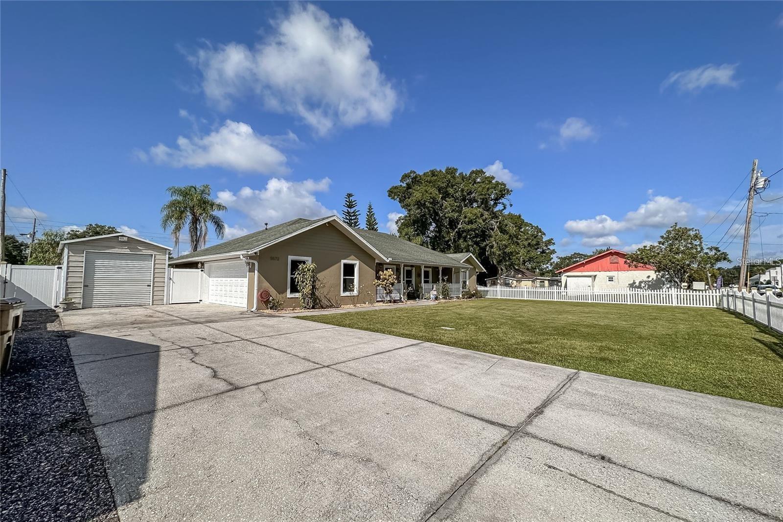 5572 MYAKKA AVE, INTERCESSION CITY, FL, 33848