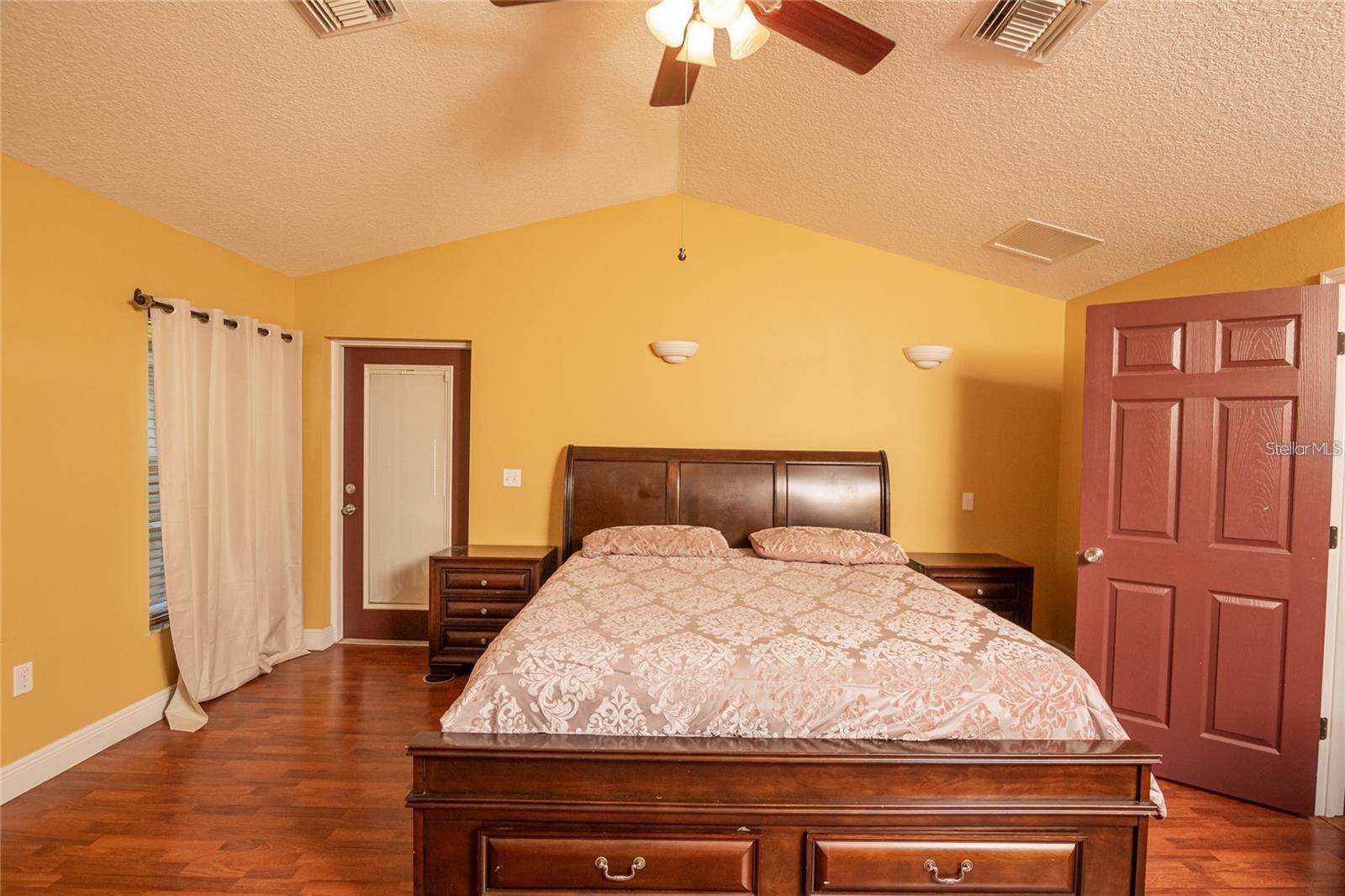 5572 MYAKKA AVE, INTERCESSION CITY, FL, 33848