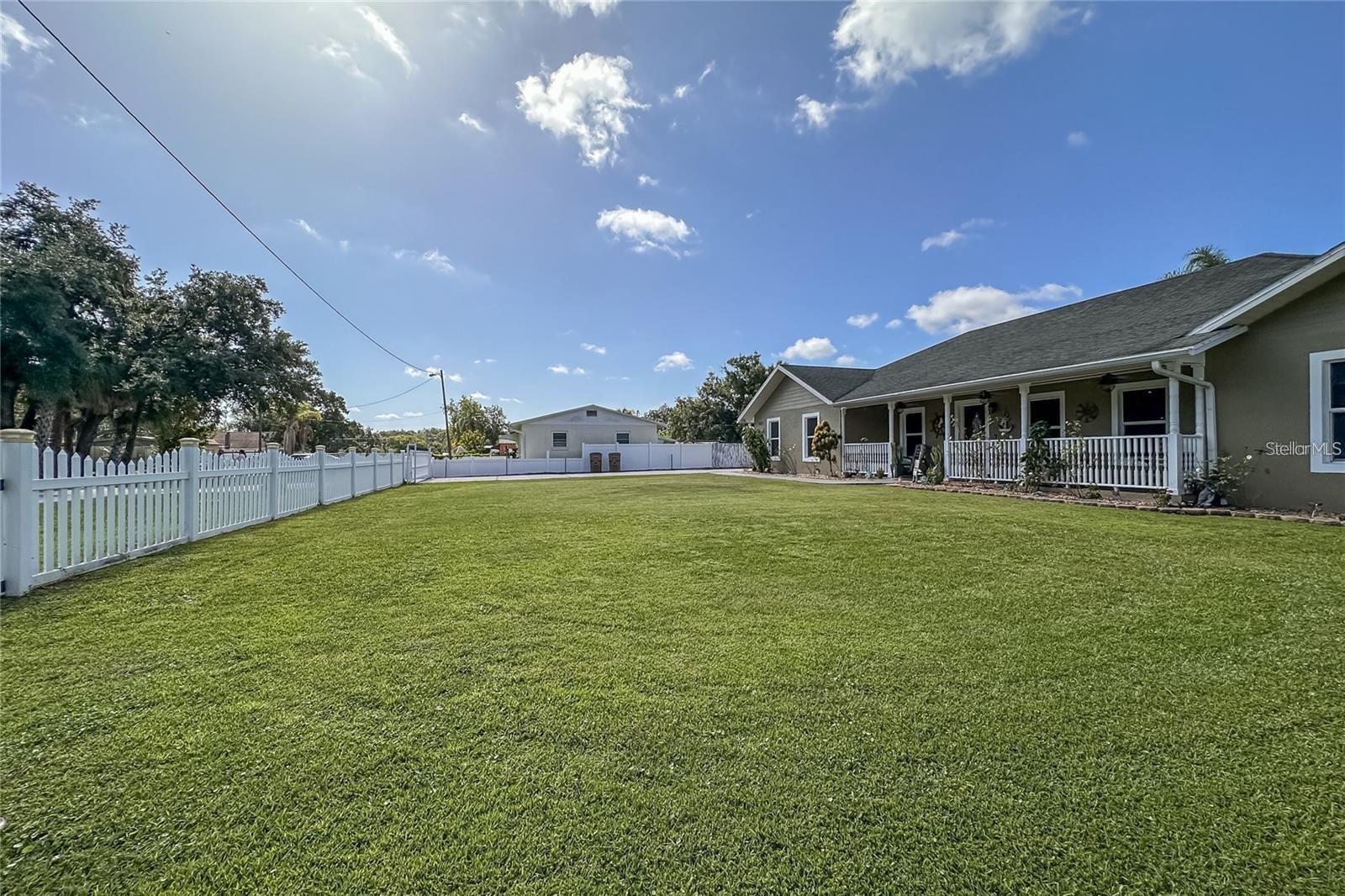 5572 MYAKKA AVE, INTERCESSION CITY, FL, 33848