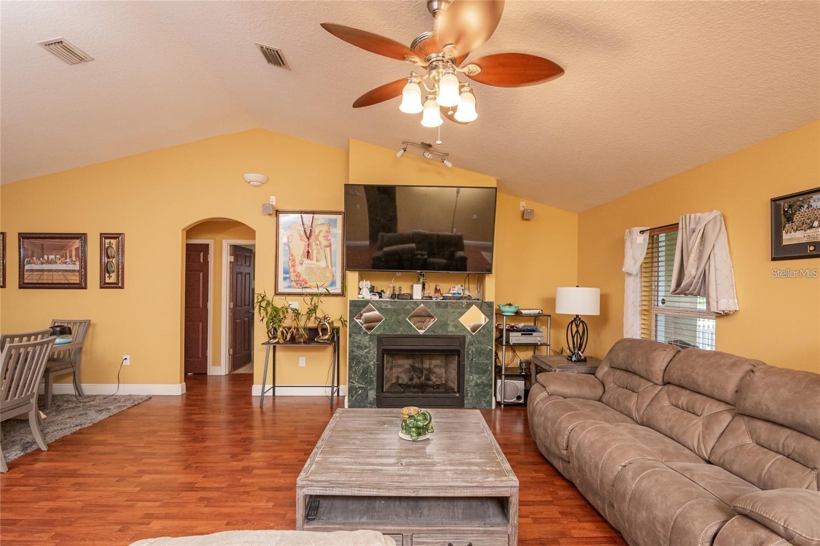 5572 MYAKKA AVE, INTERCESSION CITY, FL, 33848