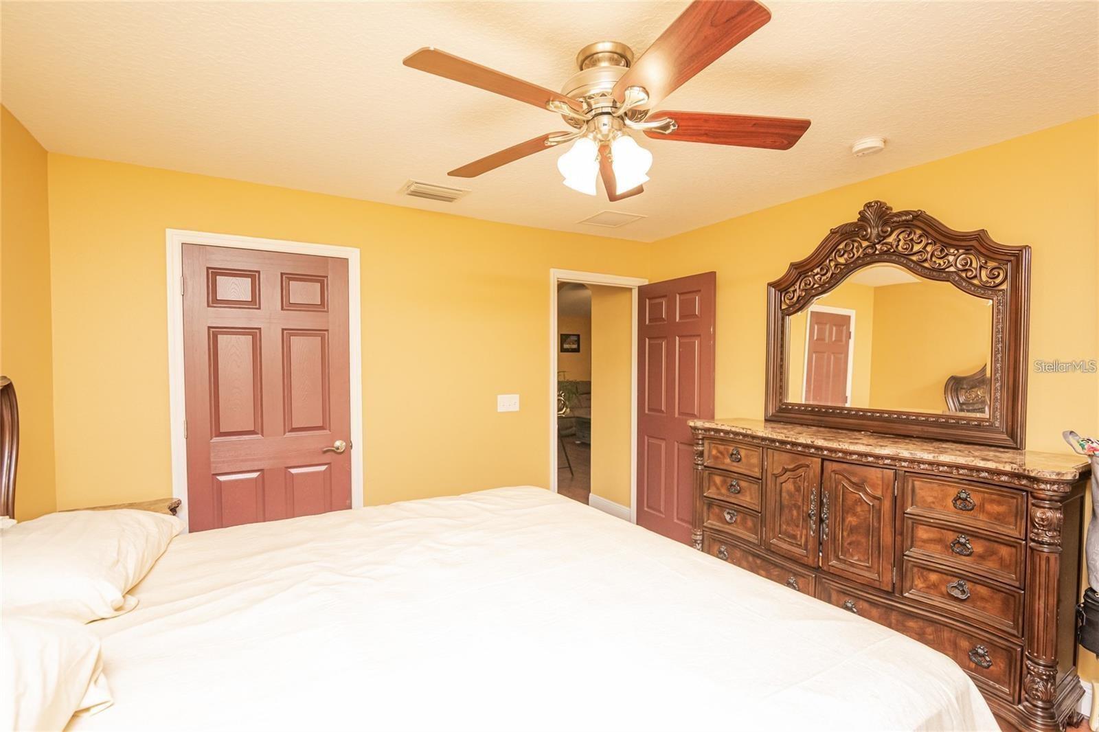 5572 MYAKKA AVE, INTERCESSION CITY, FL, 33848