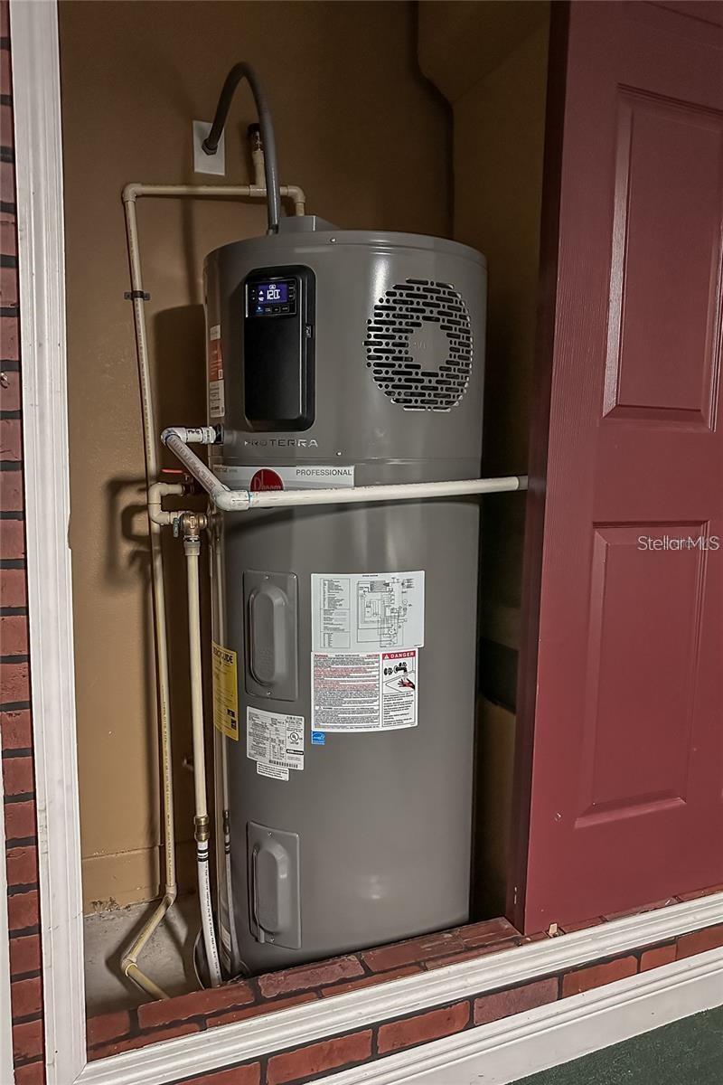 5572 MYAKKA AVE, INTERCESSION CITY, FL, 33848