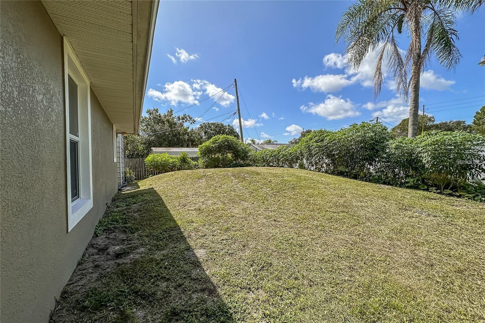 5572 MYAKKA AVE, INTERCESSION CITY, FL, 33848