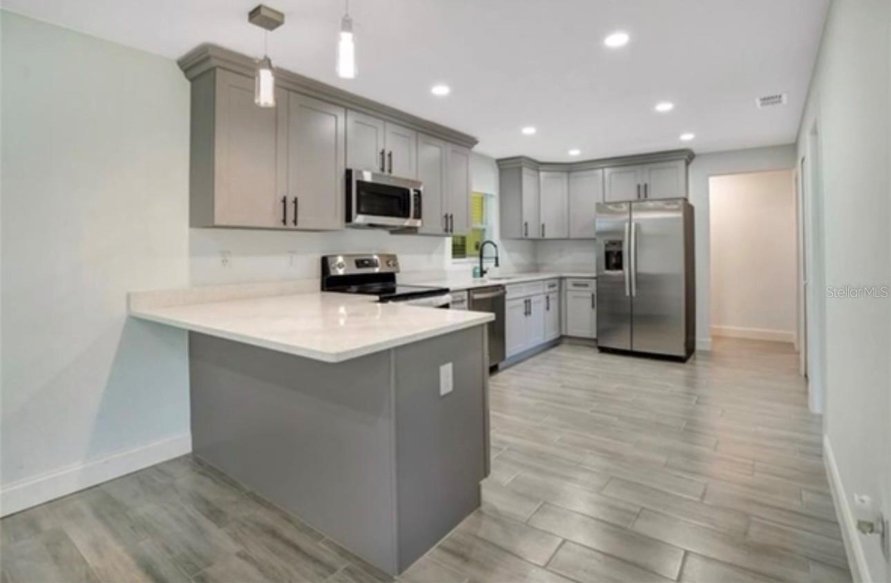 1917 ALAMEDA DR, DELTONA, FL, 32738