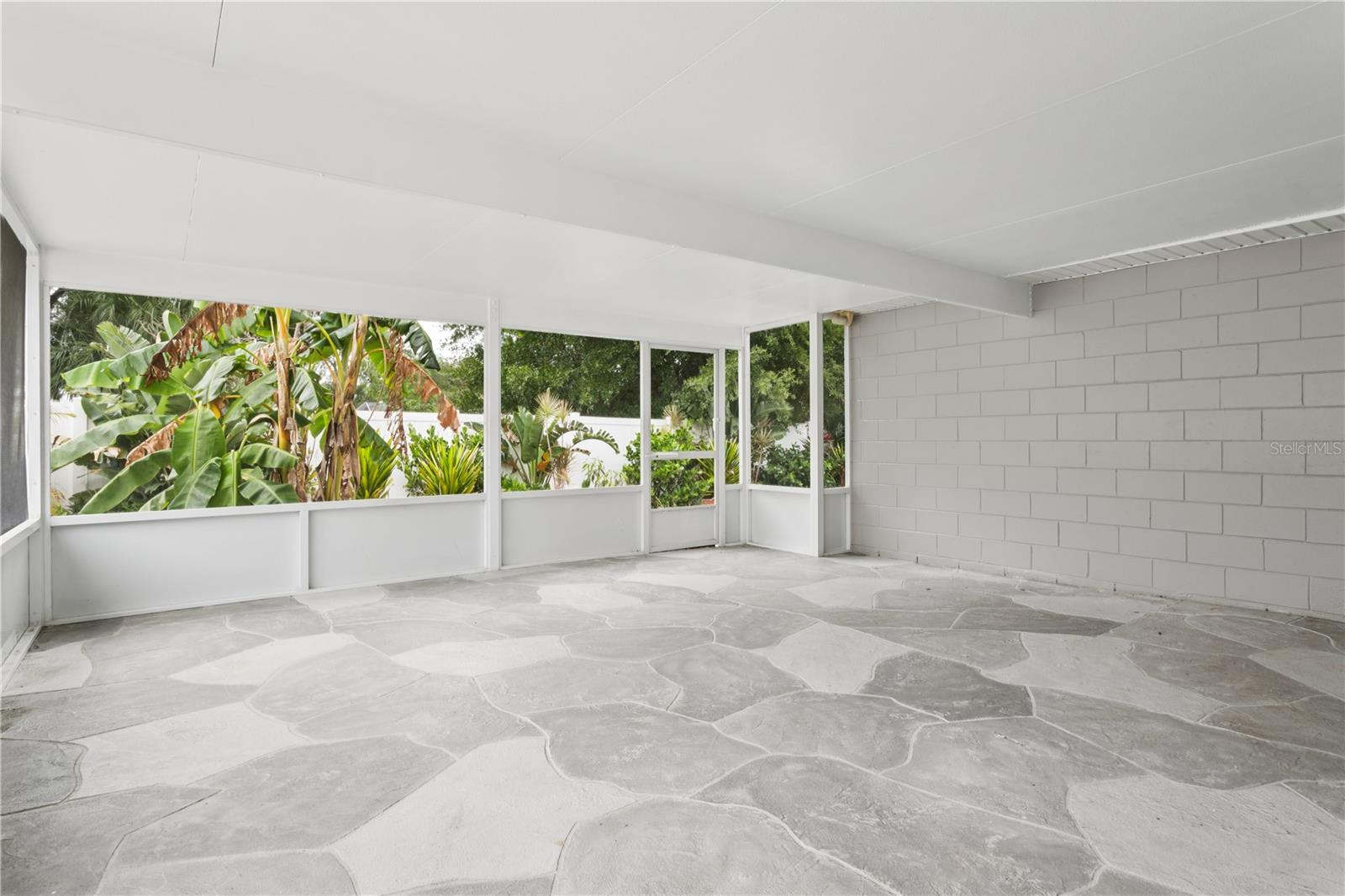 7503 WINCHESTER DR, TAMPA, FL, 33615