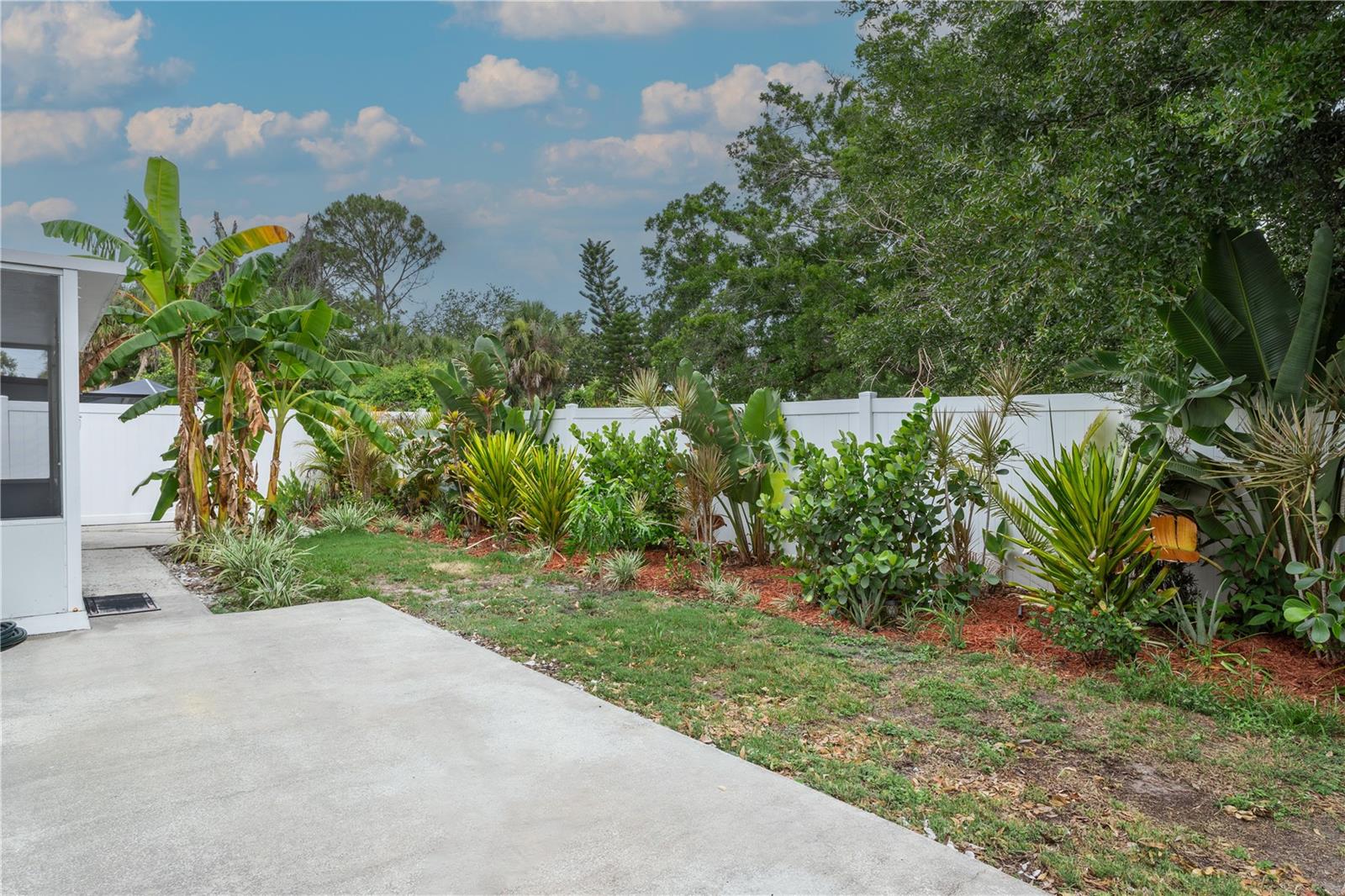 7503 WINCHESTER DR, TAMPA, FL, 33615