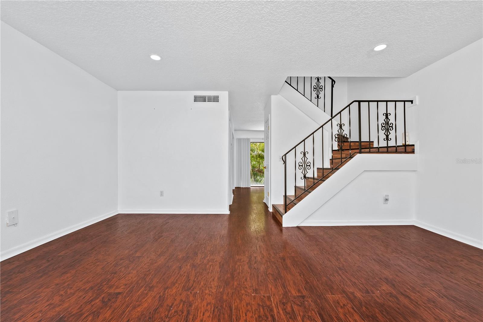 6052 VILLAGE CIR #6052, ORLANDO, FL, 32822