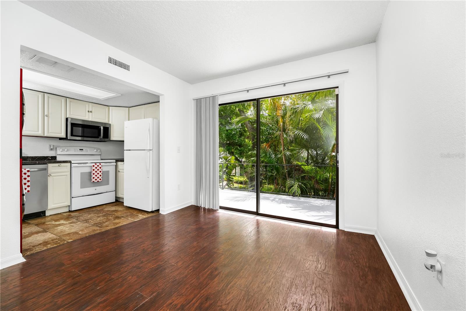 6052 VILLAGE CIR #6052, ORLANDO, FL, 32822