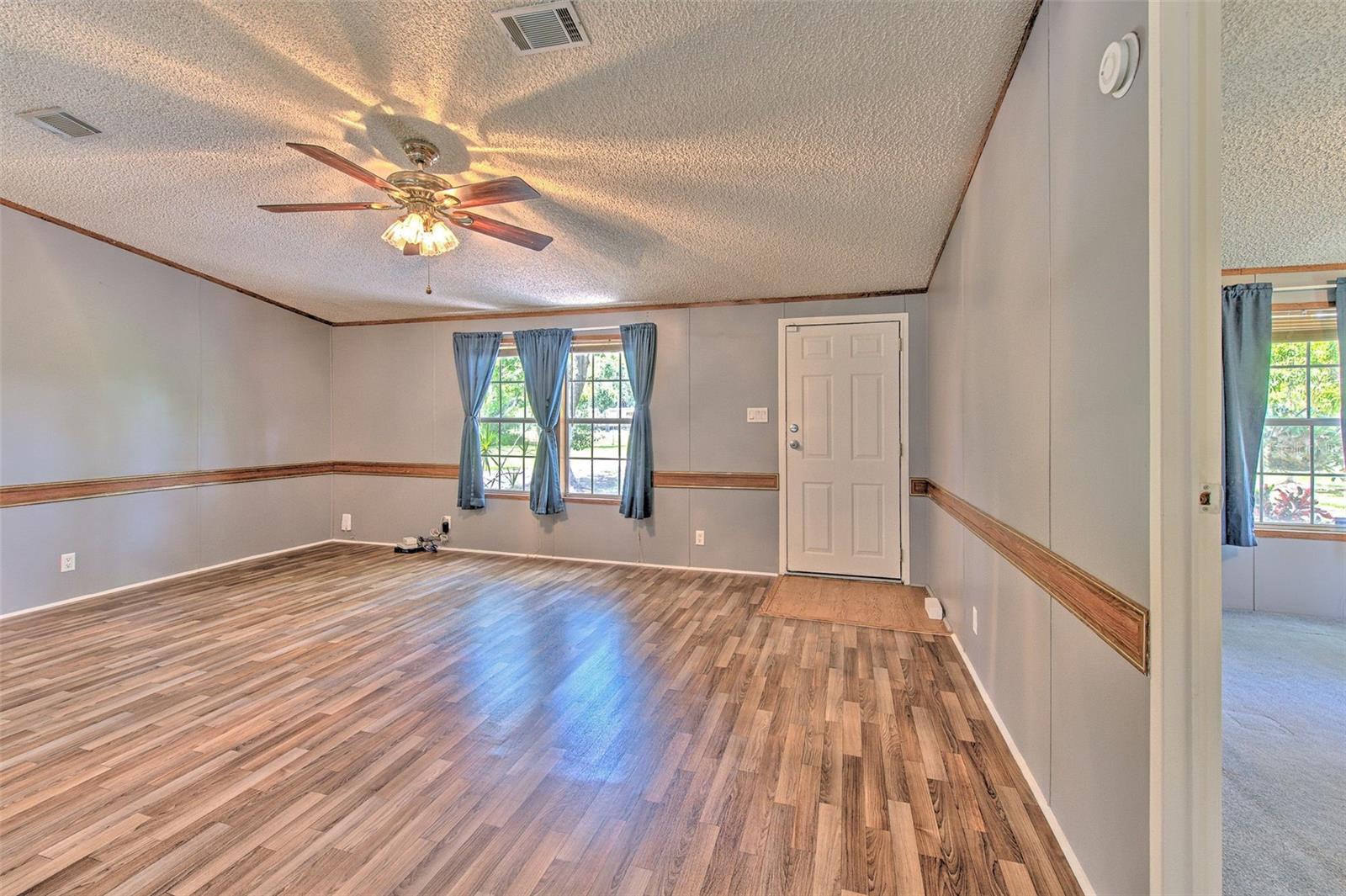 3203 21ST AVE SE, RUSKIN, FL, 33570