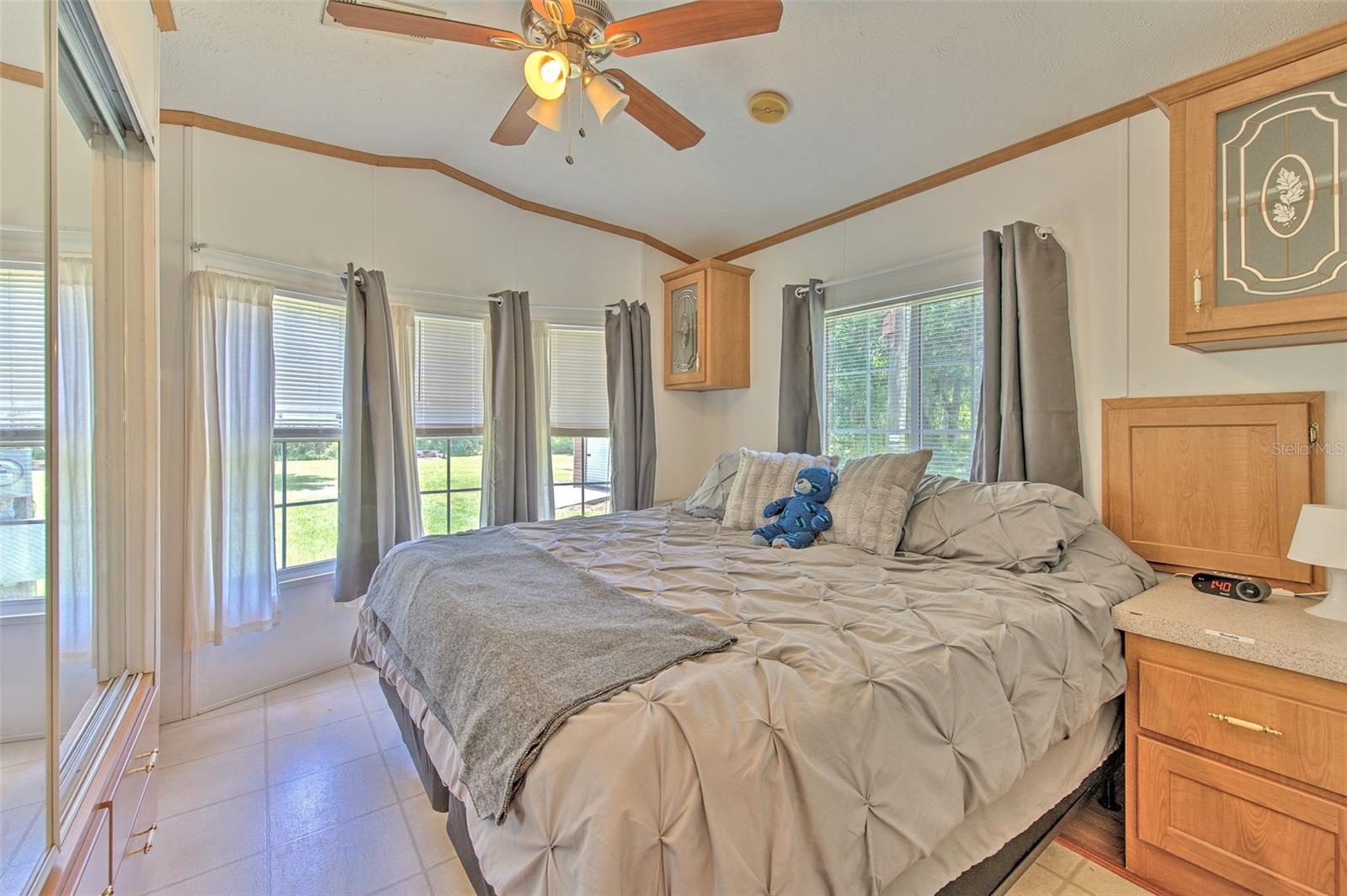 3203 21ST AVE SE, RUSKIN, FL, 33570