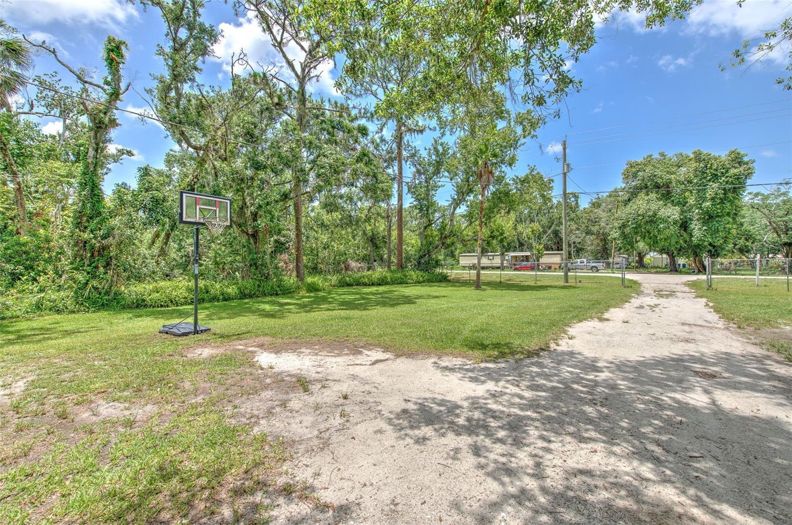 3203 21ST AVE SE, RUSKIN, FL, 33570