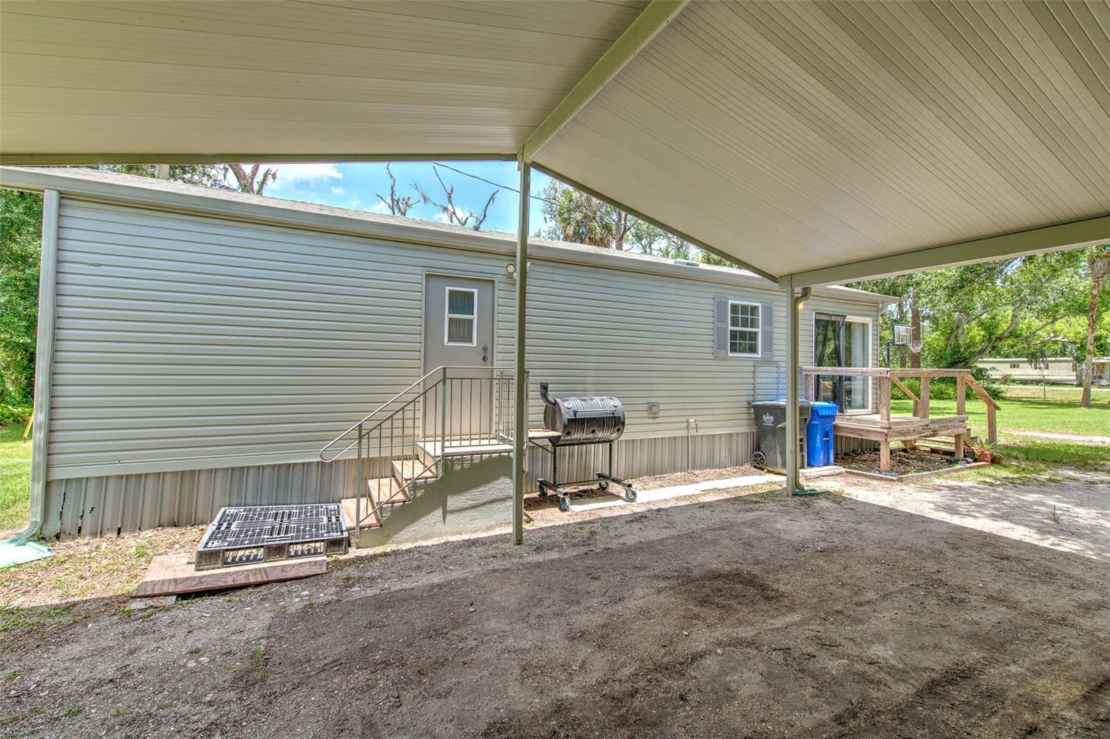 3203 21ST AVE SE, RUSKIN, FL, 33570