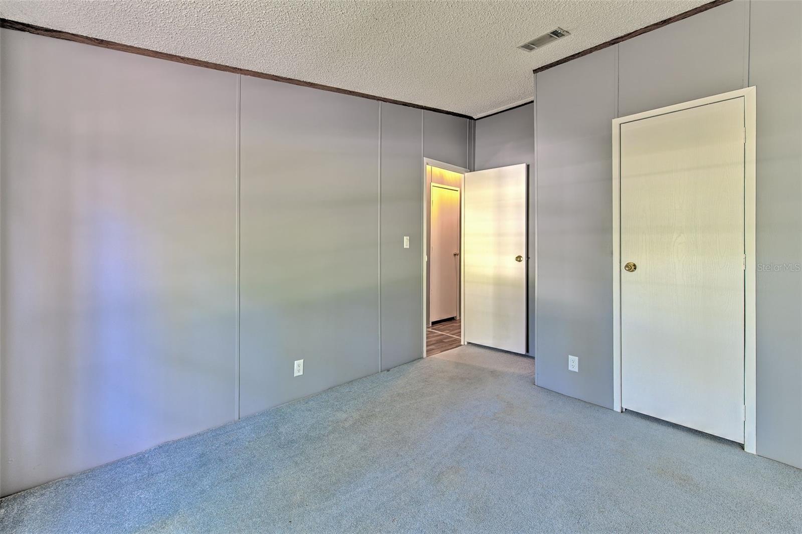 3203 21ST AVE SE, RUSKIN, FL, 33570