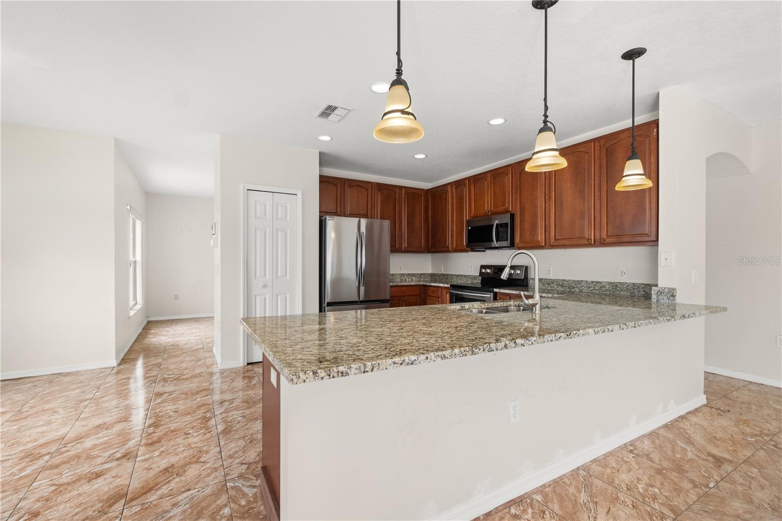 442 CHURCHILL CT, KISSIMMEE, FL, 34759