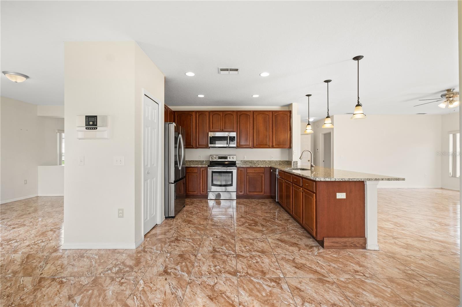 442 CHURCHILL CT, KISSIMMEE, FL, 34759