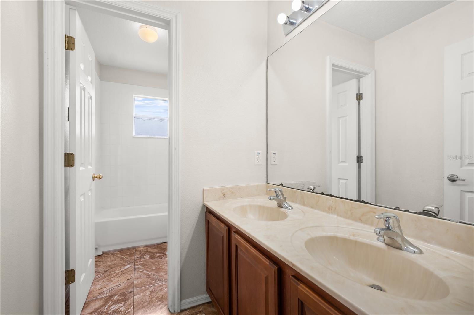 442 CHURCHILL CT, KISSIMMEE, FL, 34759