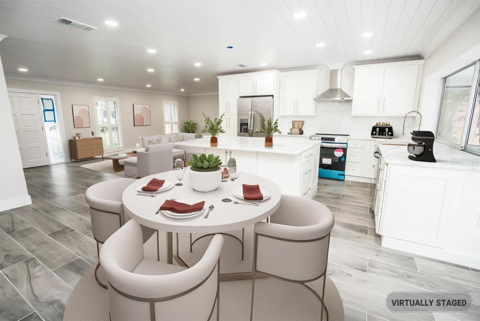 913 SPINDLE PALM WAY, APOLLO BEACH, FL, 33572