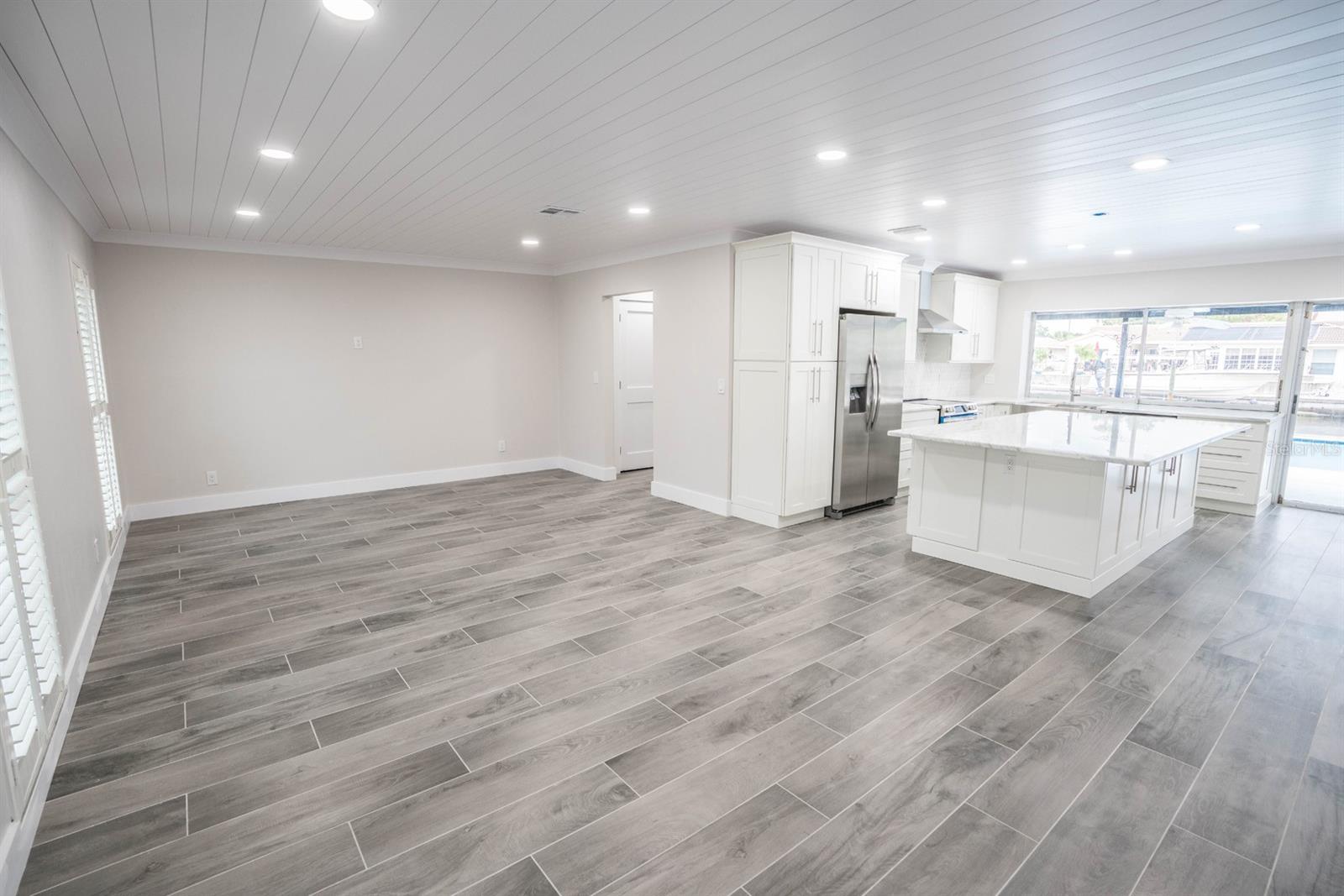 913 SPINDLE PALM WAY, APOLLO BEACH, FL, 33572