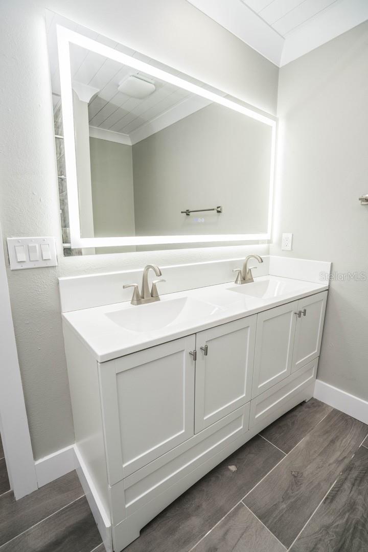 913 SPINDLE PALM WAY, APOLLO BEACH, FL, 33572