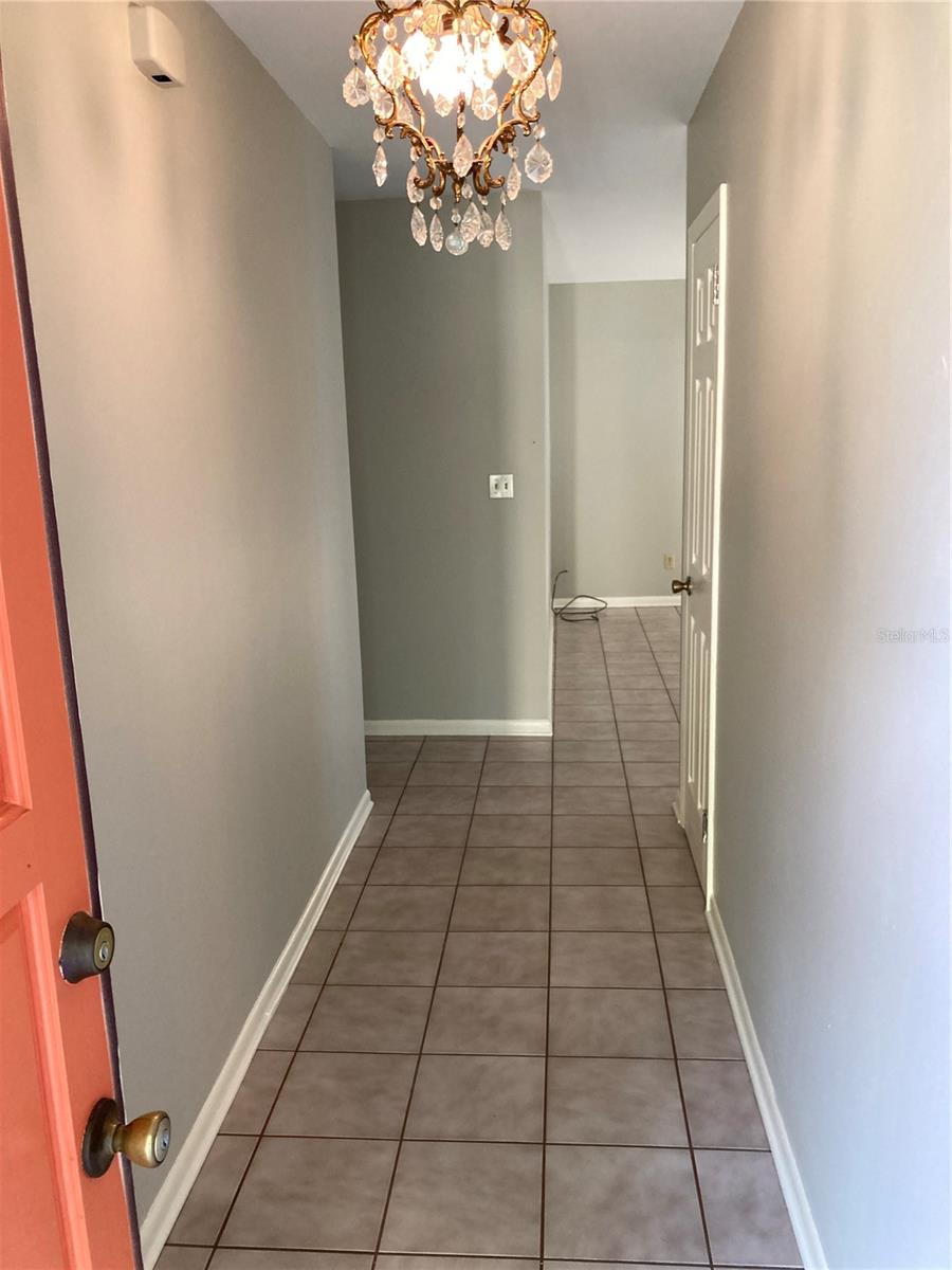 6009 AMBASSADOR DR, TAMPA, FL, 33615