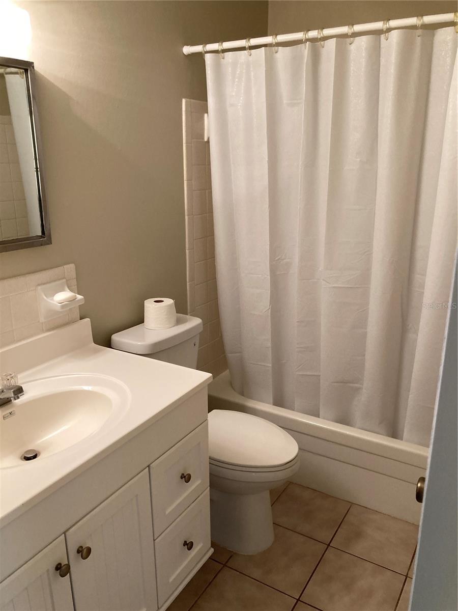 6009 AMBASSADOR DR, TAMPA, FL, 33615