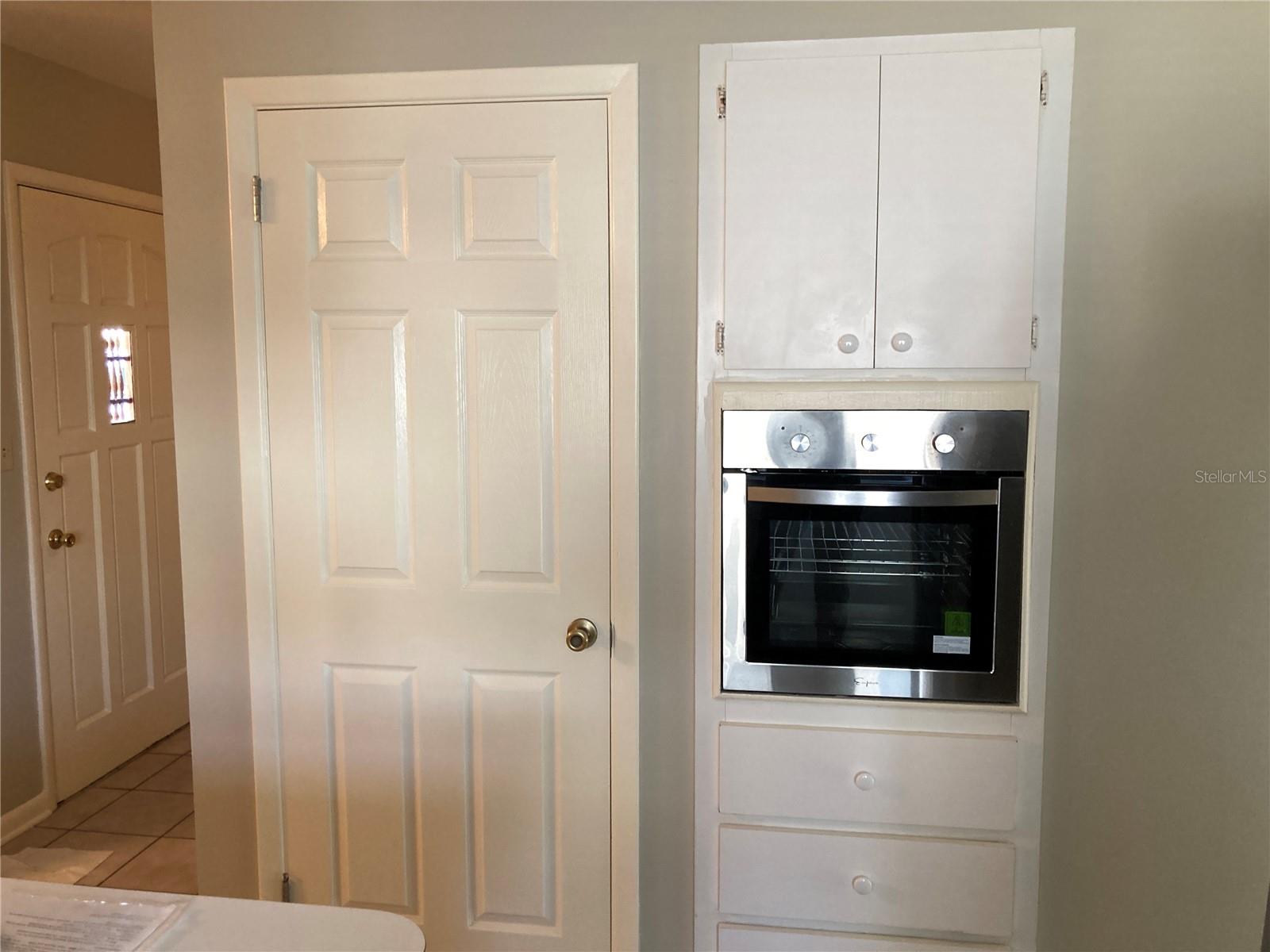 6009 AMBASSADOR DR, TAMPA, FL, 33615