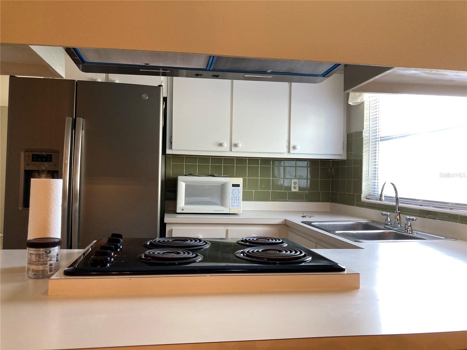 6009 AMBASSADOR DR, TAMPA, FL, 33615