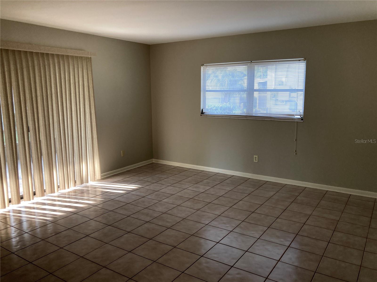 6009 AMBASSADOR DR, TAMPA, FL, 33615