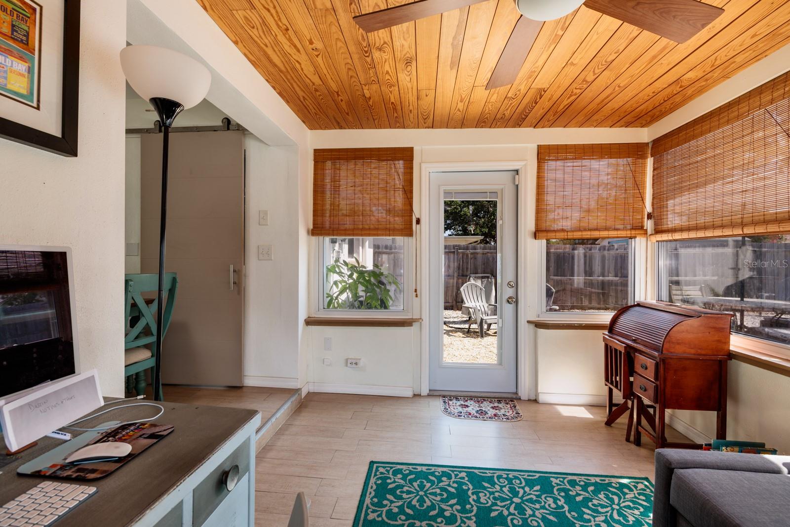 2135 POCAHONTAS DR, LARGO, FL, 33774