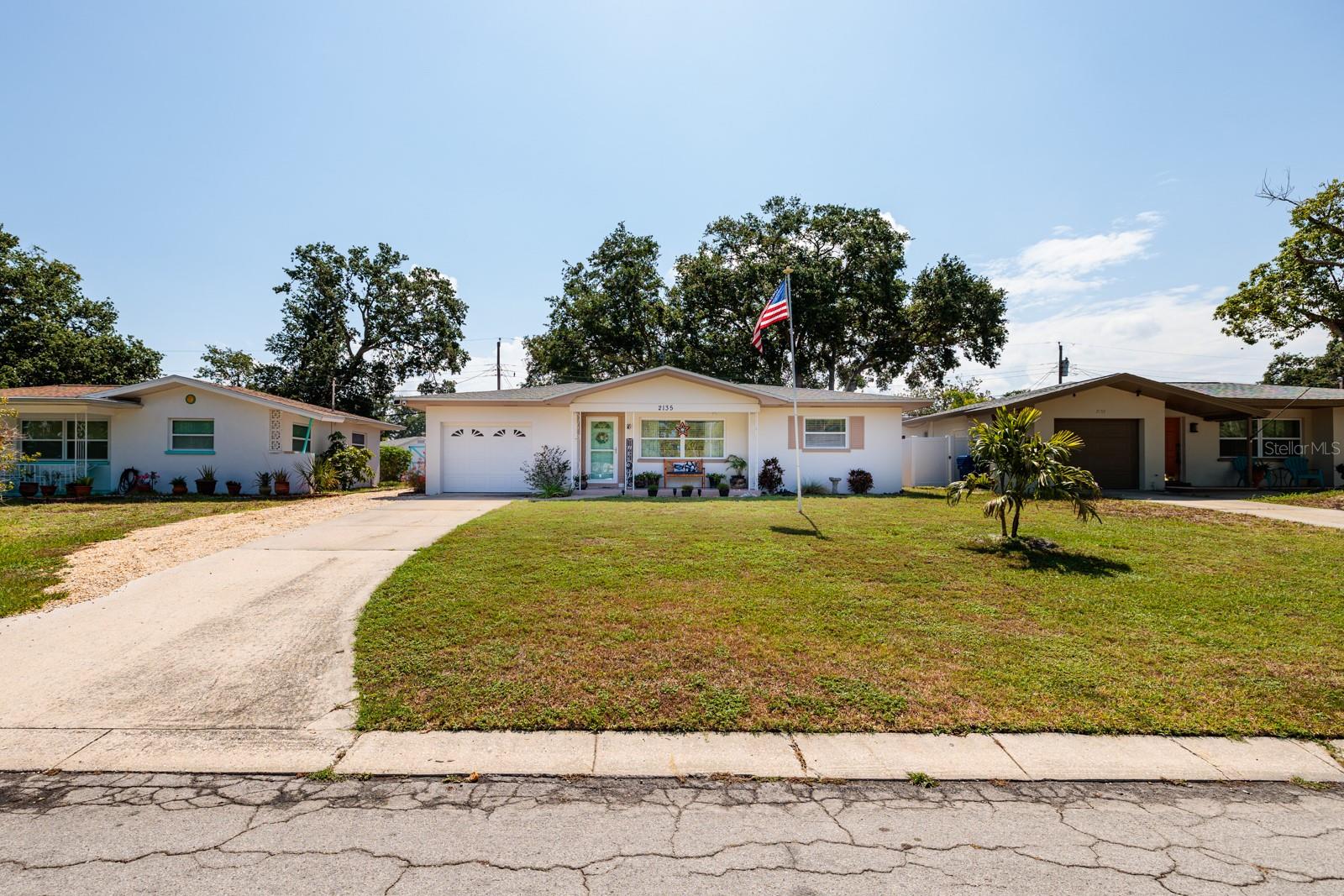 2135 POCAHONTAS DR, LARGO, FL, 33774