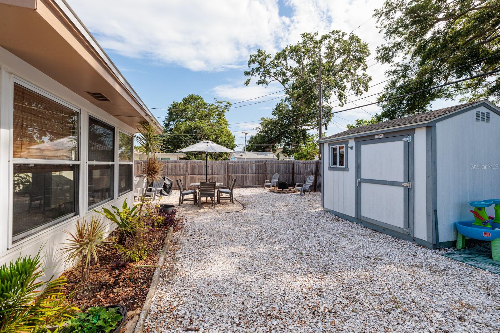 2135 POCAHONTAS DR, LARGO, FL, 33774