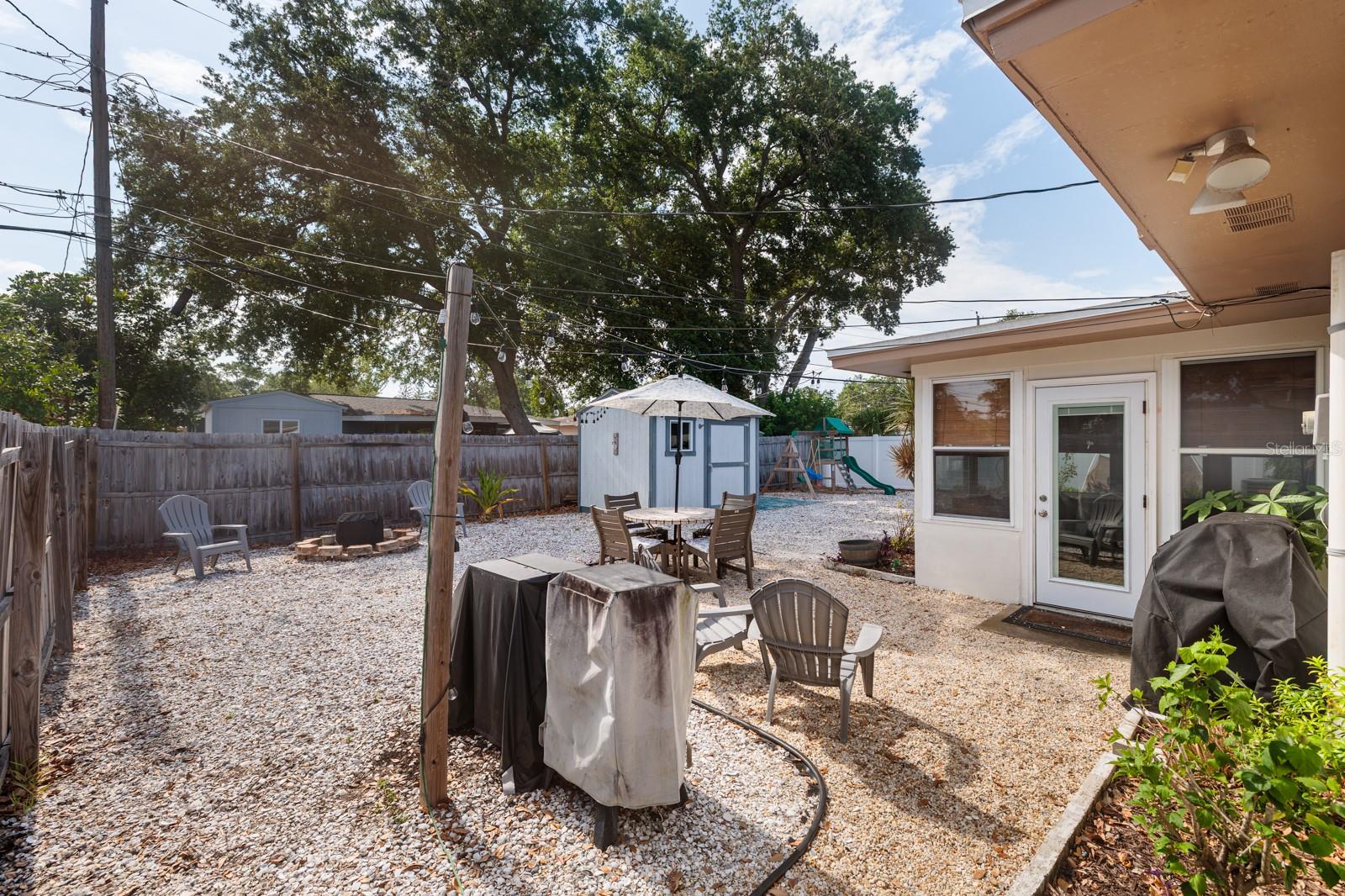 2135 POCAHONTAS DR, LARGO, FL, 33774