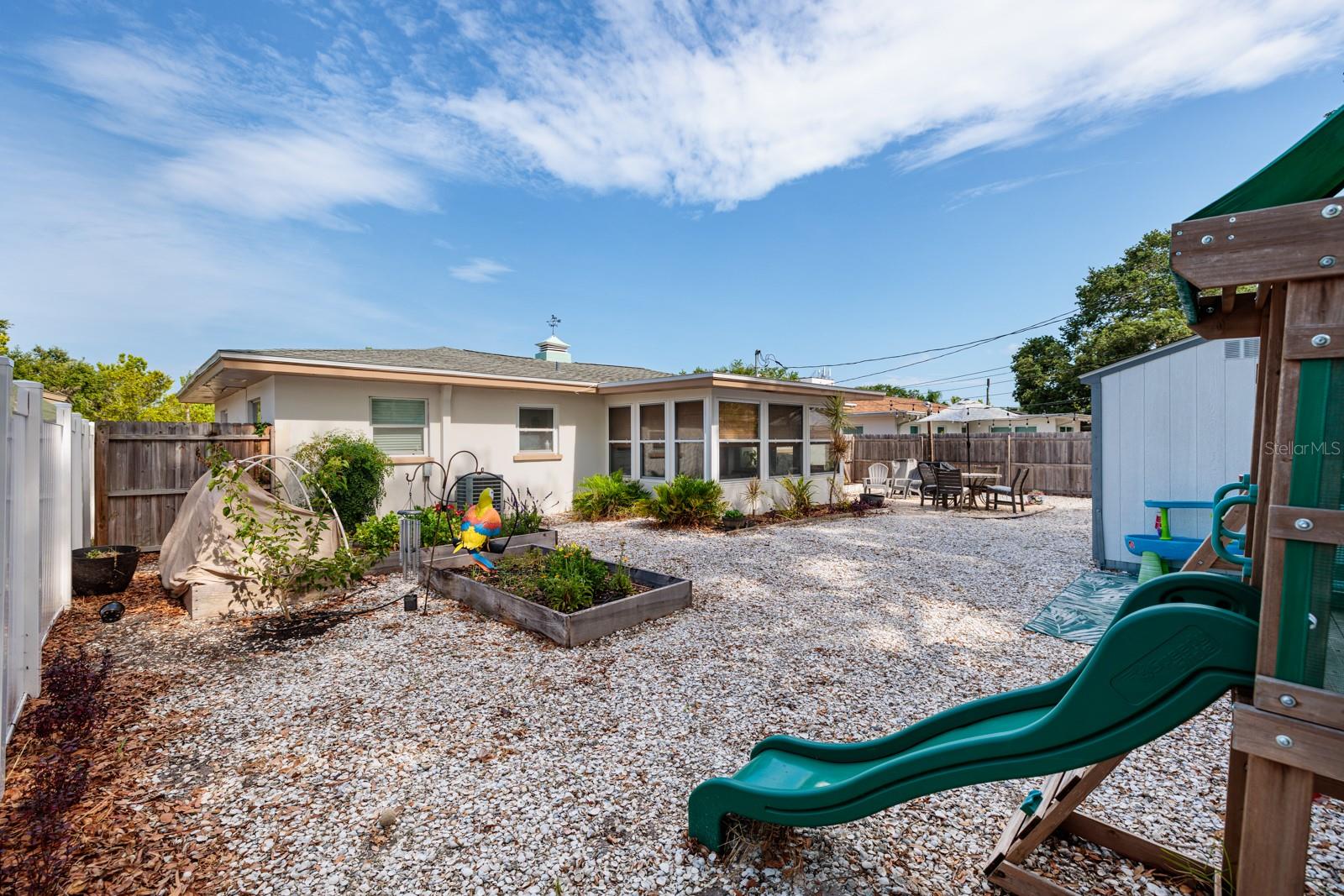 2135 POCAHONTAS DR, LARGO, FL, 33774