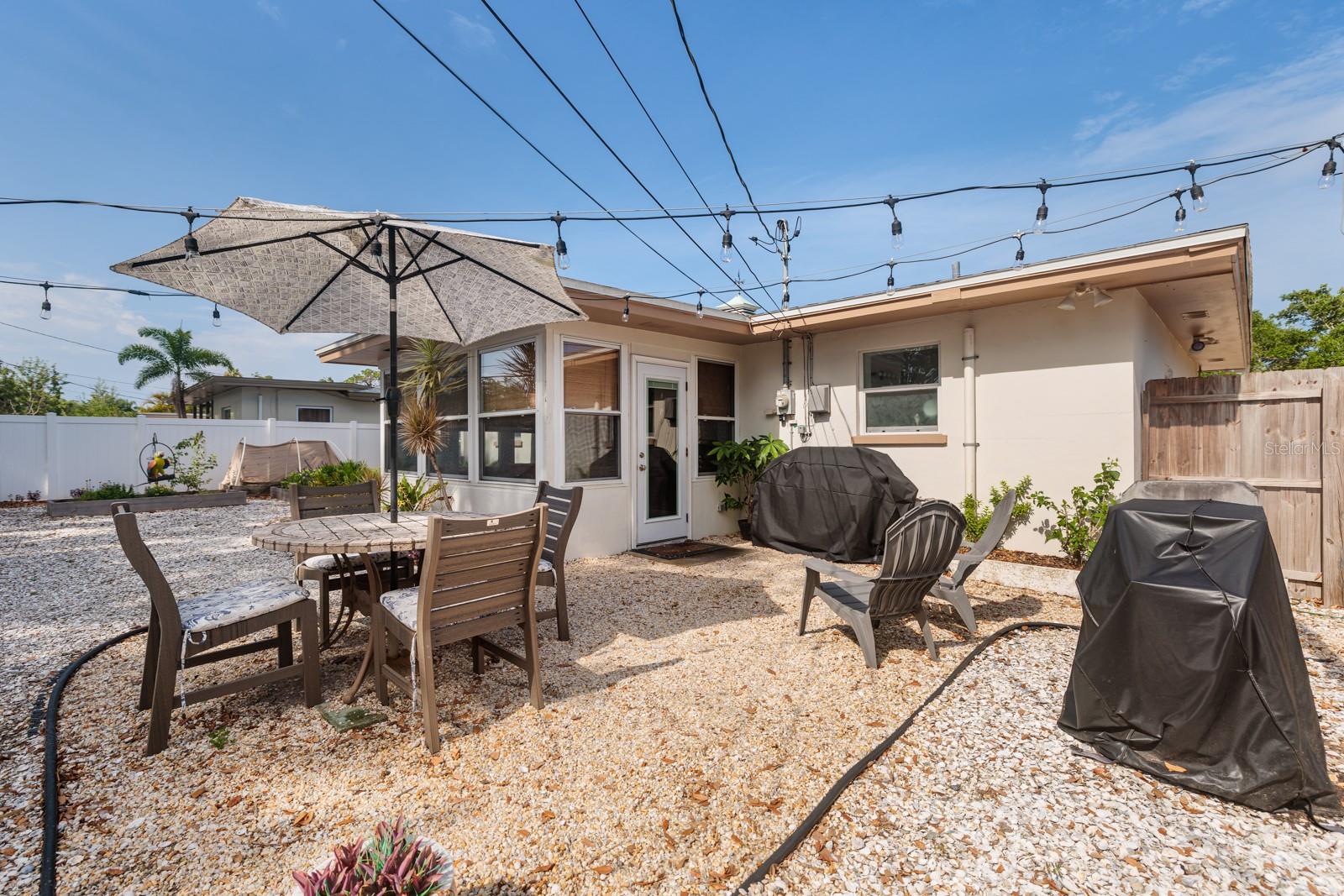 2135 POCAHONTAS DR, LARGO, FL, 33774