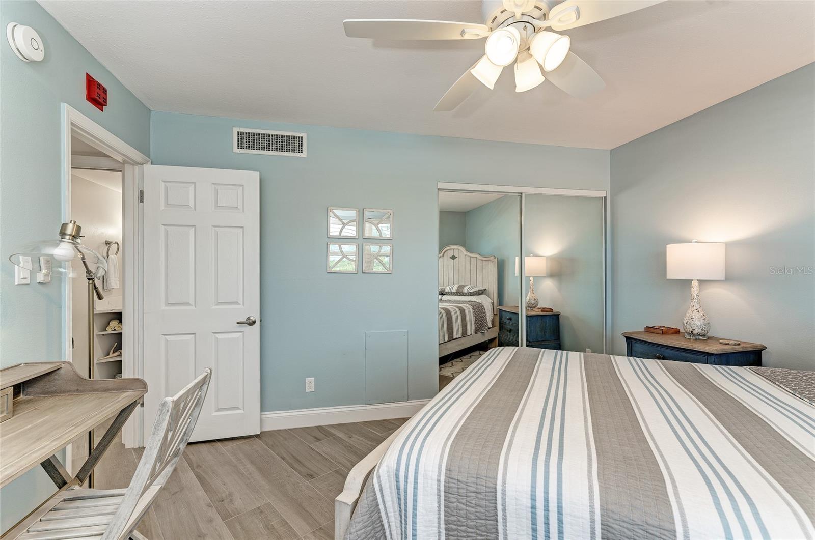 2110 BENJAMIN FRANKLIN DR #402SEA, SARASOTA, FL, 34236