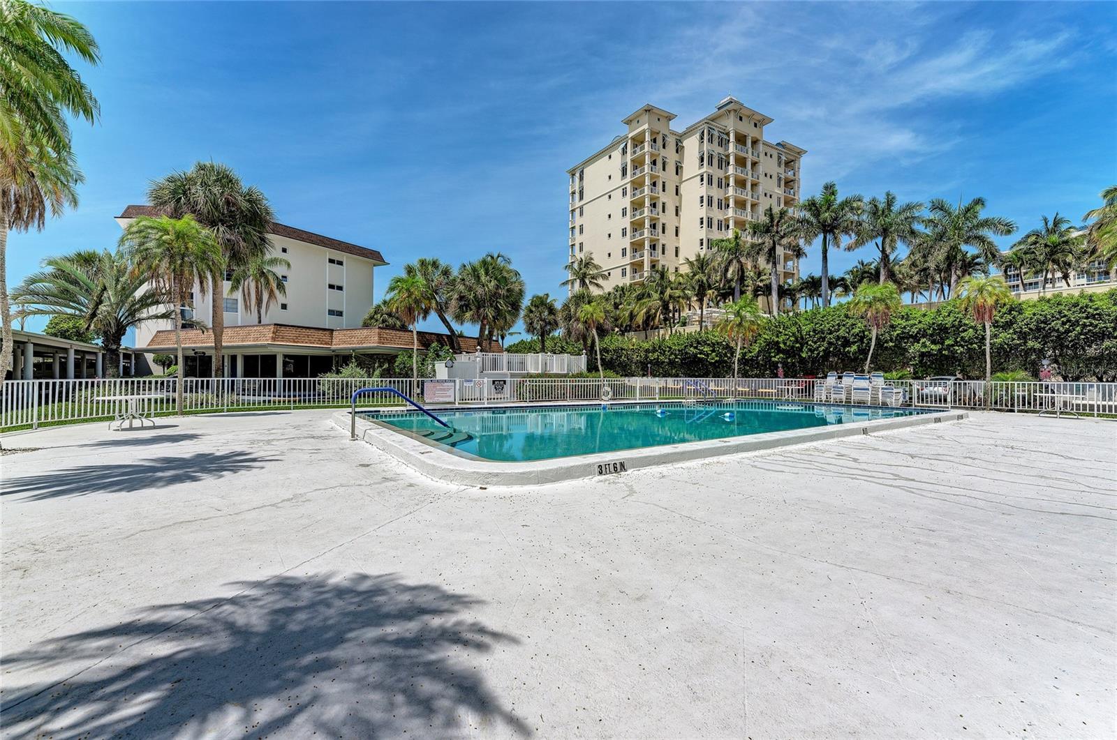 2110 BENJAMIN FRANKLIN DR #402SEA, SARASOTA, FL, 34236