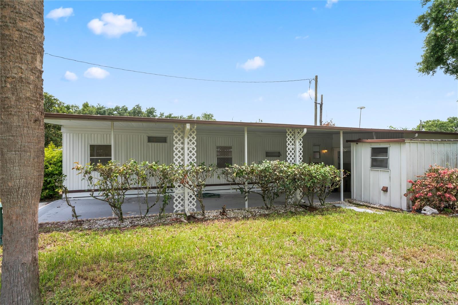 TB8393256 Property Photo