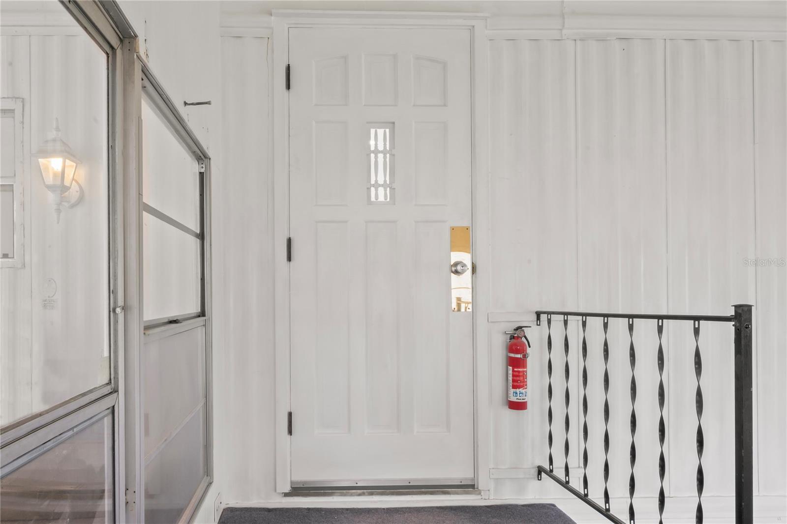 TB8393256 Property Photo