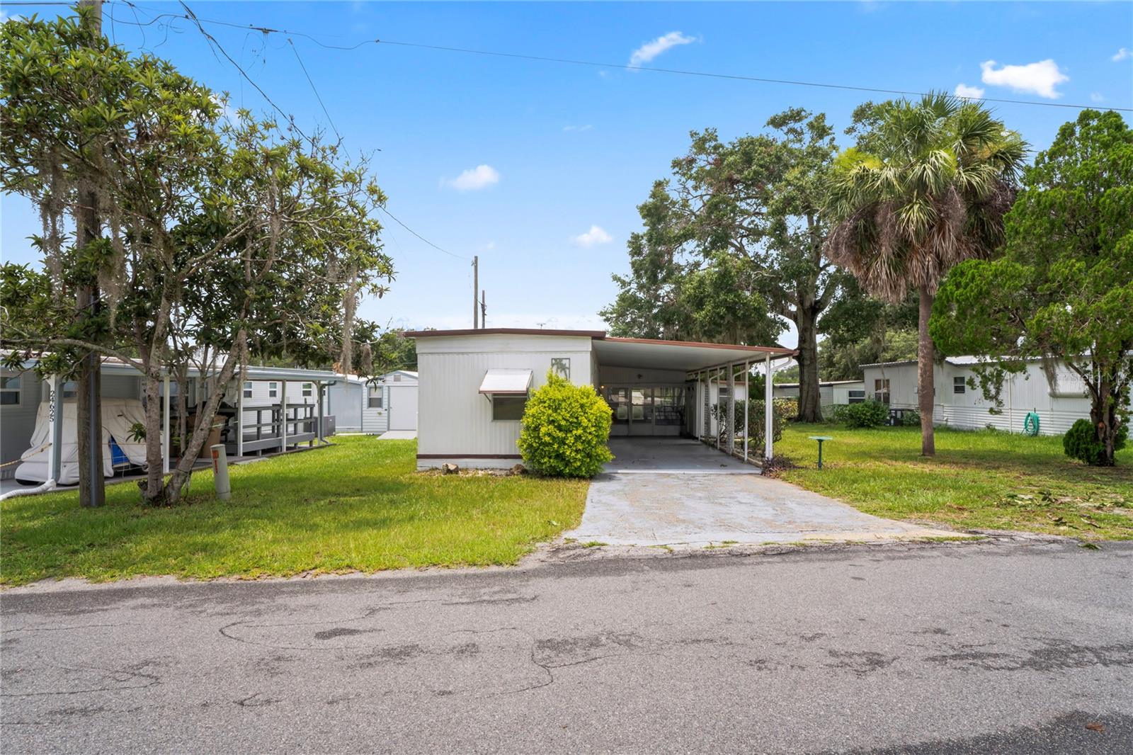 TB8393256 Property Photo